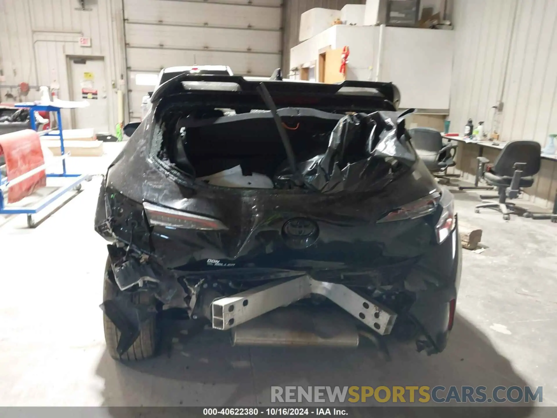 17 Photograph of a damaged car JTND4RBE1L3091121 TOYOTA COROLLA 2020