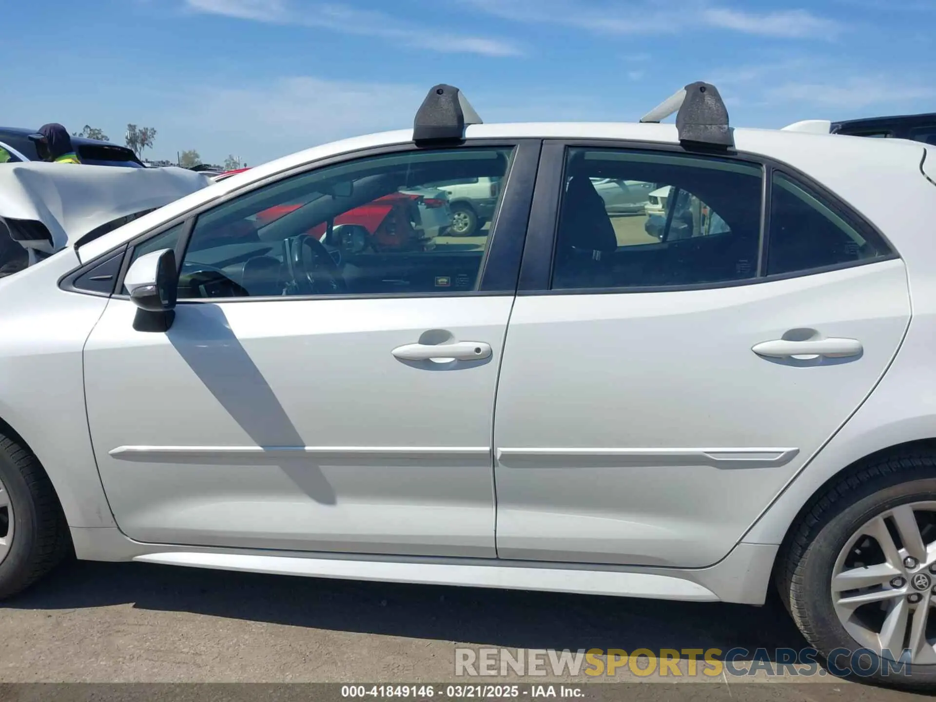 14 Photograph of a damaged car JTND4RBE2L3100649 TOYOTA COROLLA 2020