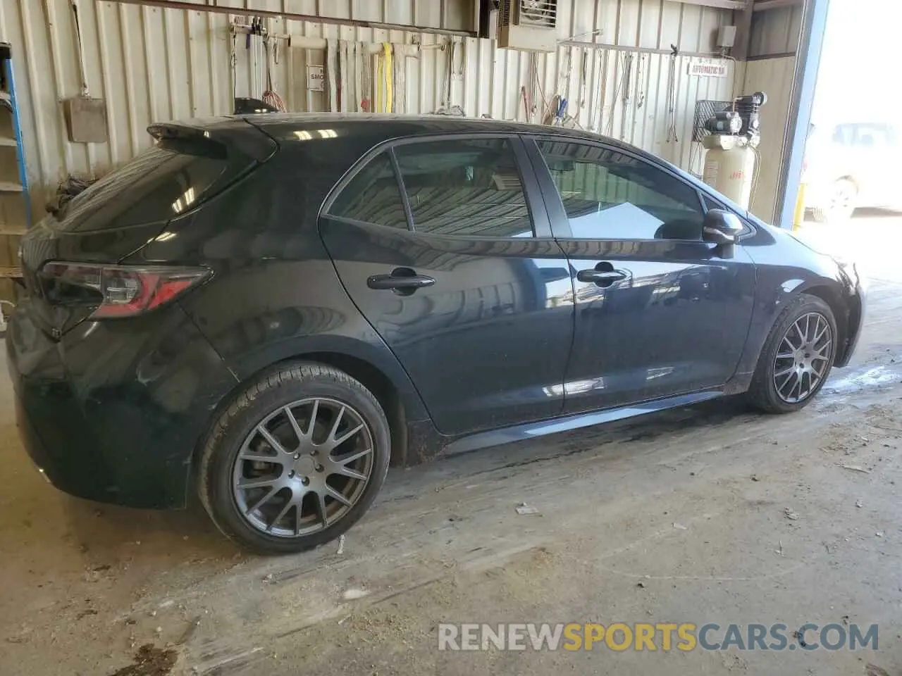 3 Photograph of a damaged car JTND4RBE3L3084252 TOYOTA COROLLA 2020