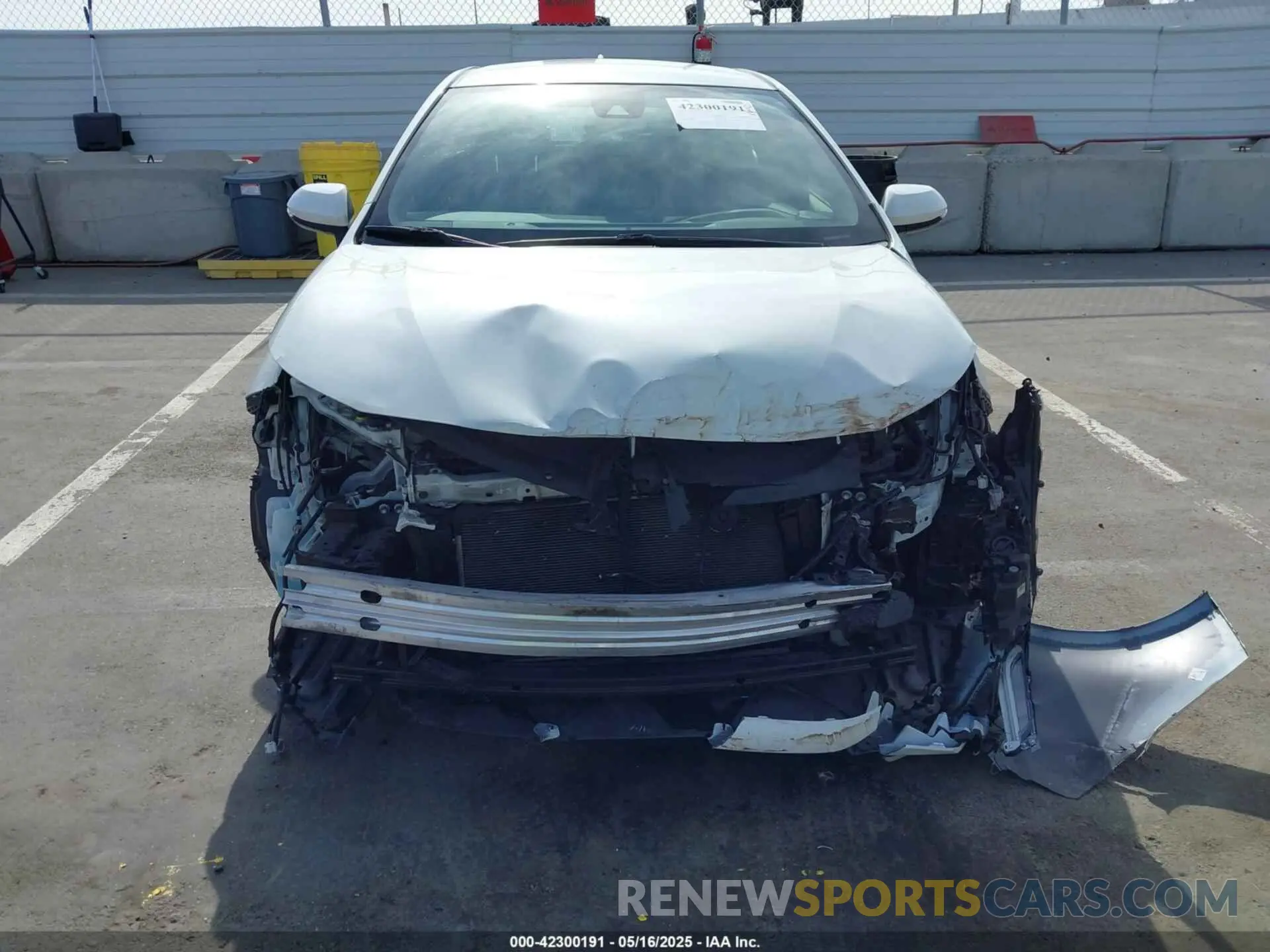 12 Photograph of a damaged car JTND4RBE4L3074488 TOYOTA COROLLA 2020