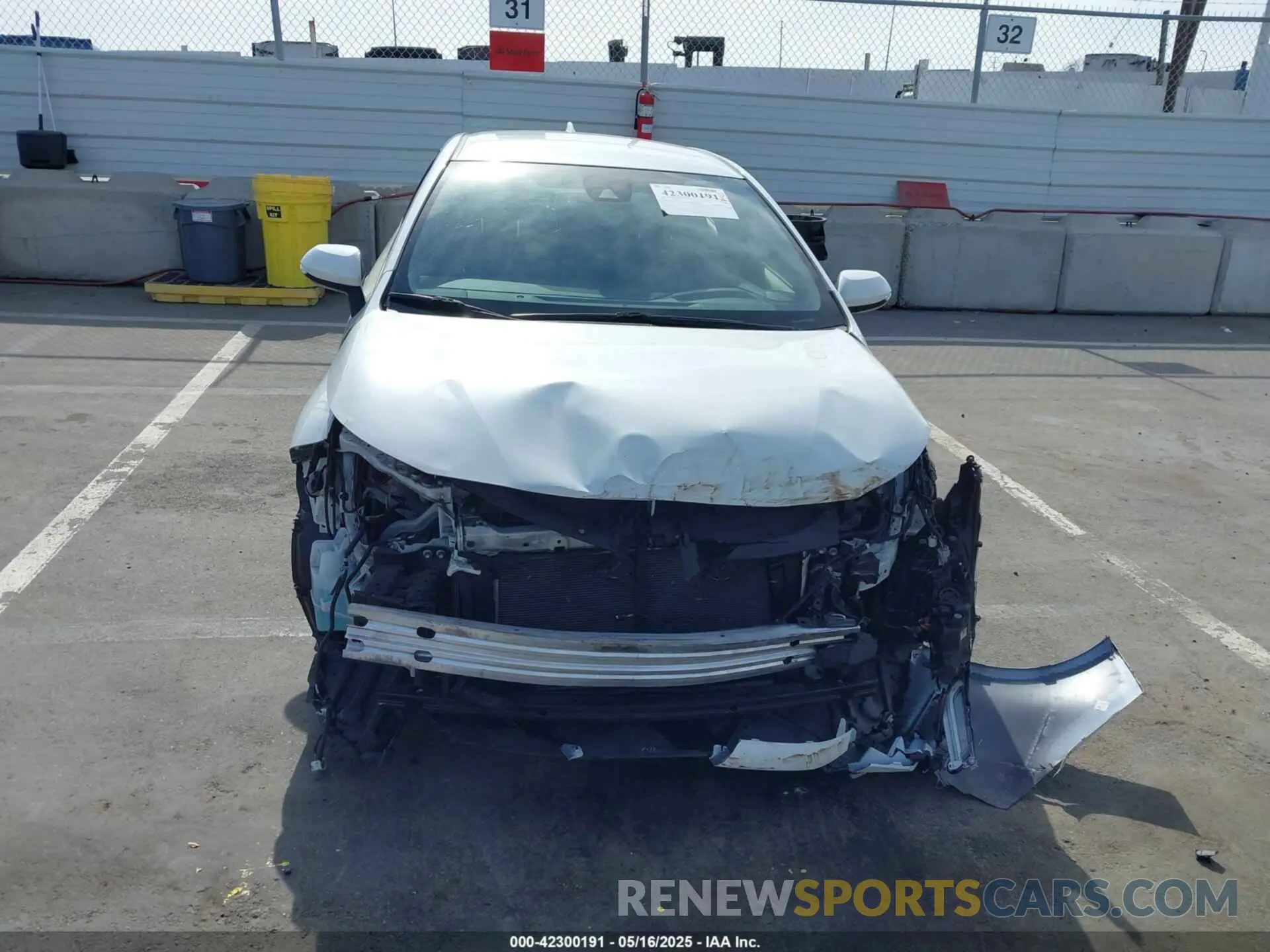6 Photograph of a damaged car JTND4RBE4L3074488 TOYOTA COROLLA 2020