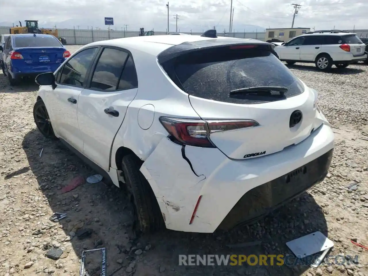 3 Photograph of a damaged car JTND4RBE4L3090299 TOYOTA COROLLA 2020