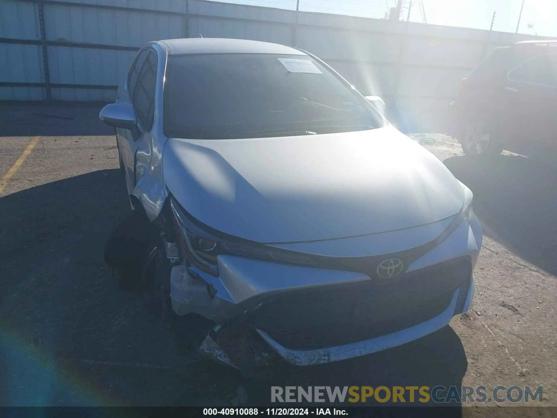 1 Photograph of a damaged car JTND4RBE5L3074709 TOYOTA COROLLA 2020