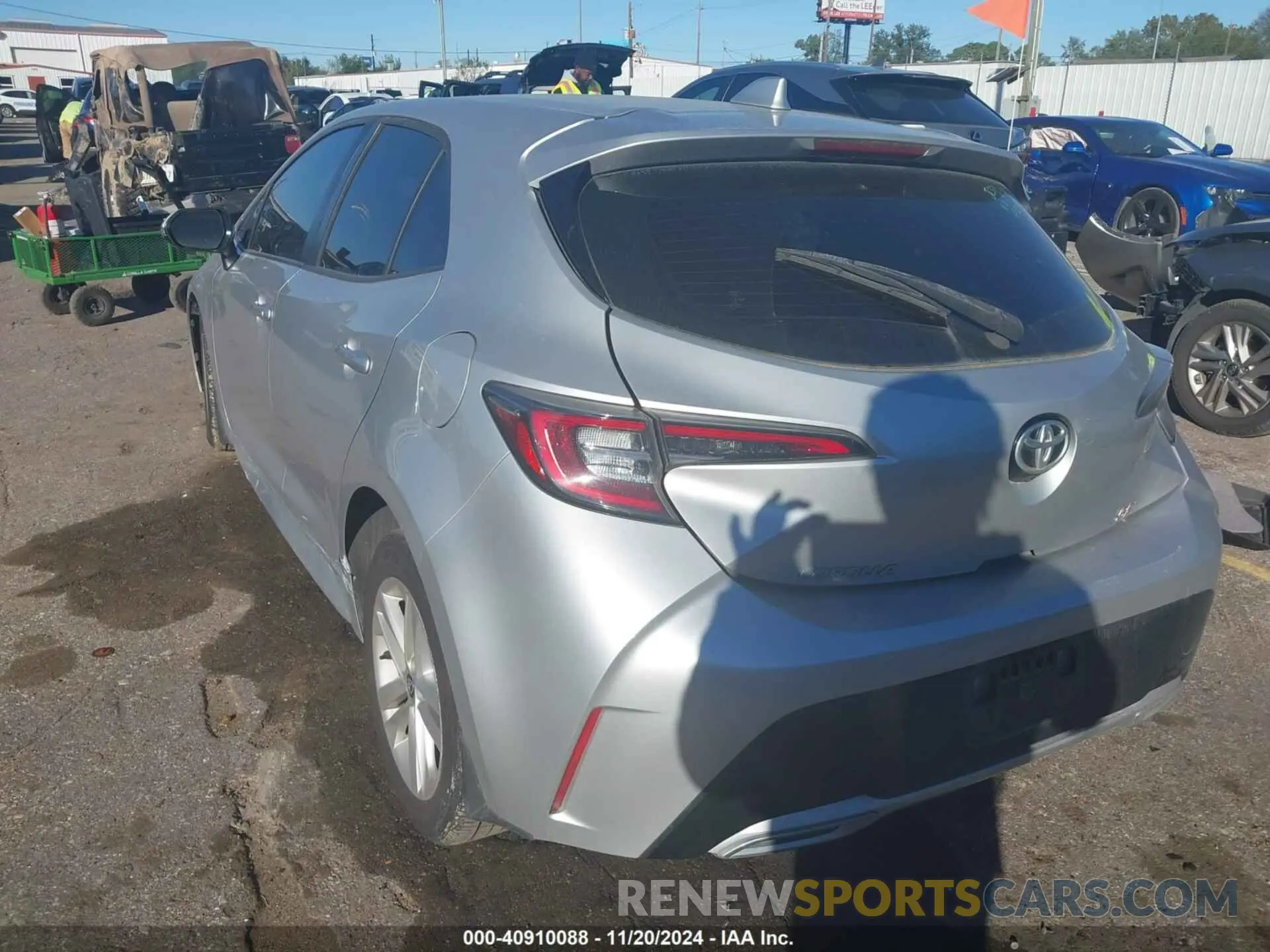 3 Photograph of a damaged car JTND4RBE5L3074709 TOYOTA COROLLA 2020