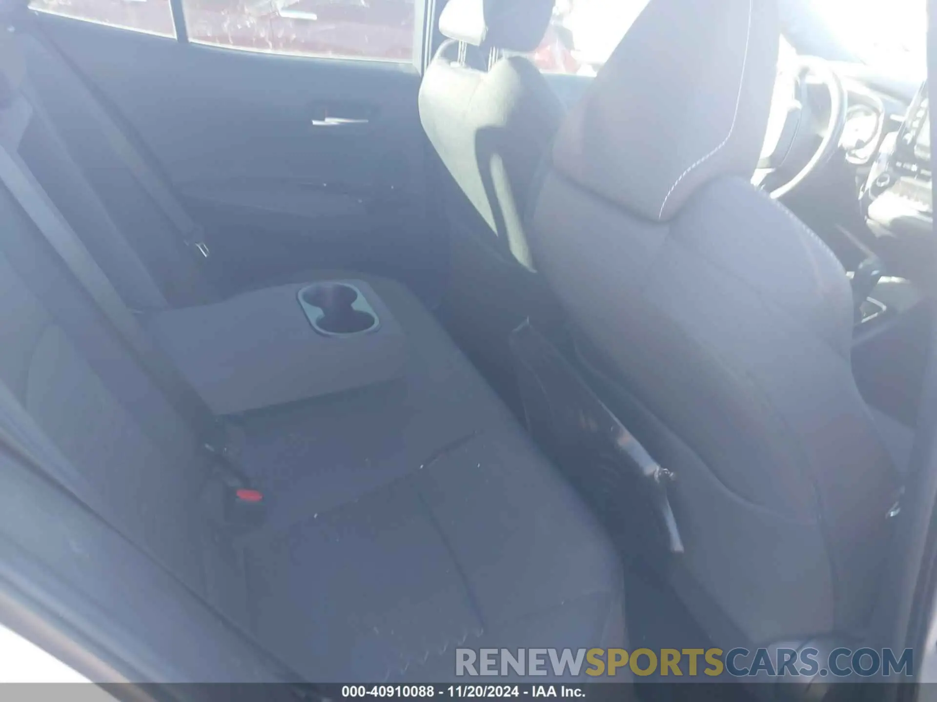 8 Photograph of a damaged car JTND4RBE5L3074709 TOYOTA COROLLA 2020