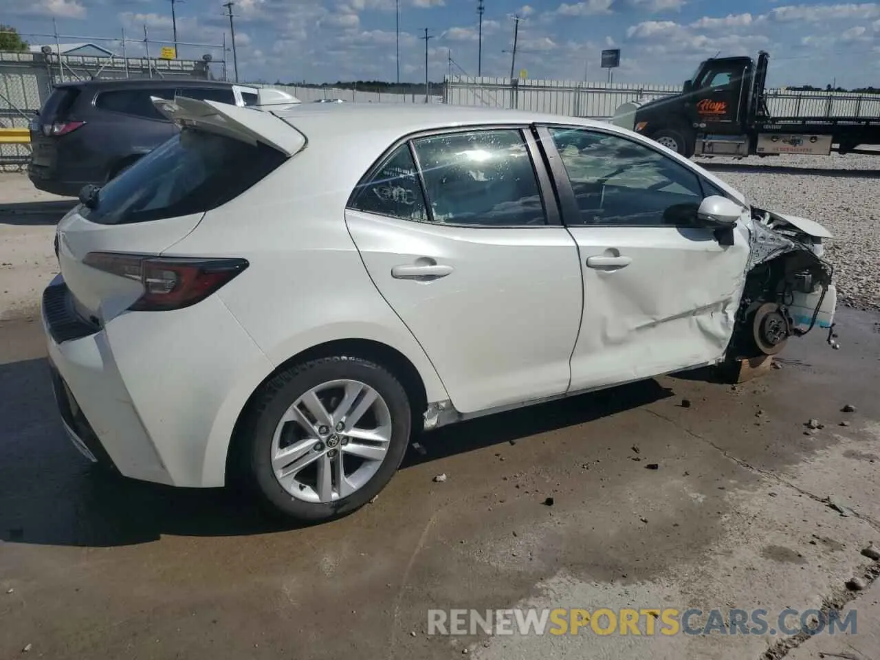 3 Photograph of a damaged car JTND4RBE5L3082924 TOYOTA COROLLA 2020