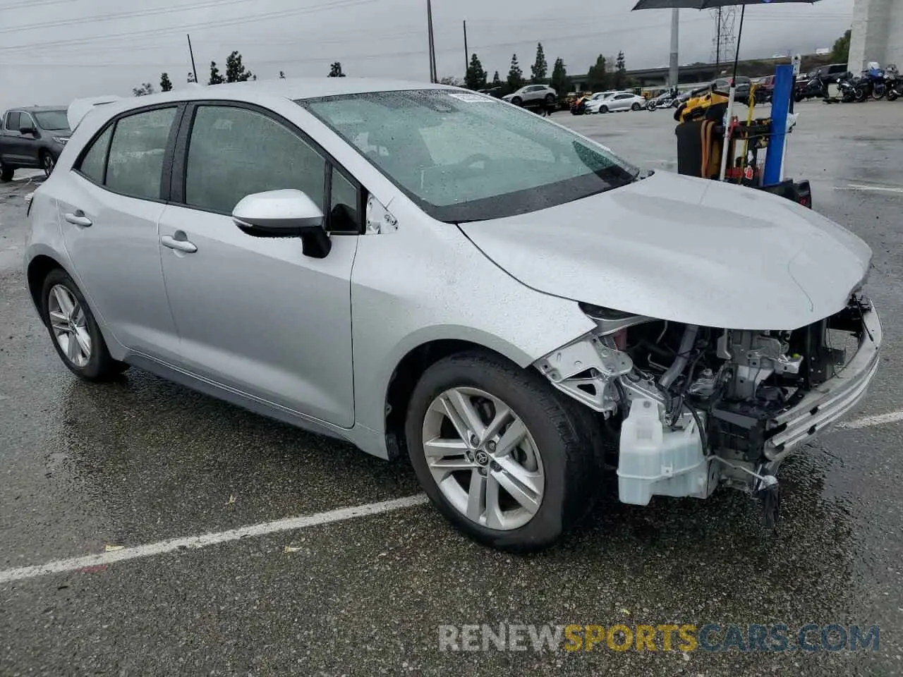 4 Photograph of a damaged car JTND4RBE5L3094703 TOYOTA COROLLA 2020