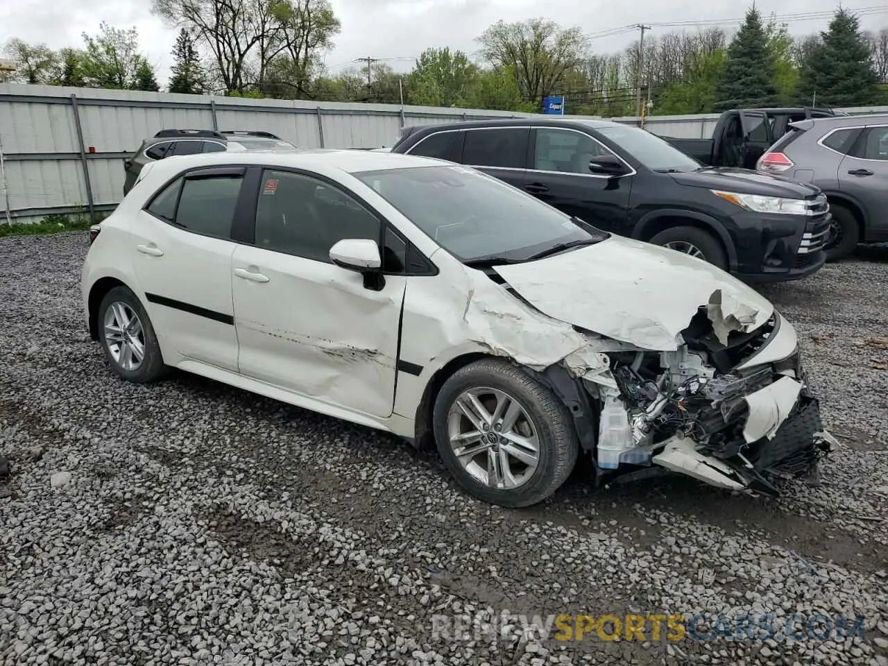 4 Photograph of a damaged car JTND4RBE6L3088702 TOYOTA COROLLA 2020