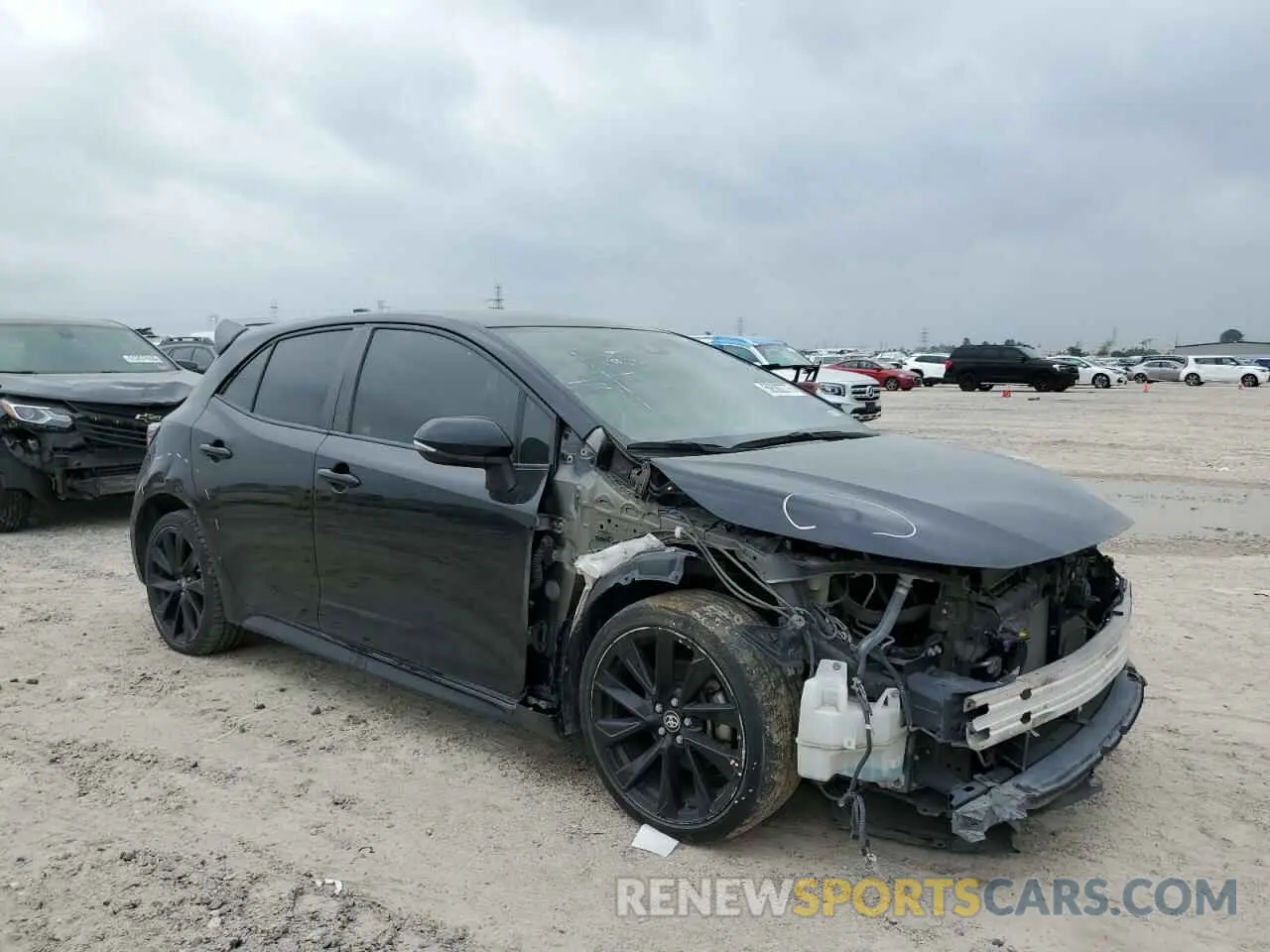 4 Photograph of a damaged car JTND4RBE6L3100184 TOYOTA COROLLA 2020