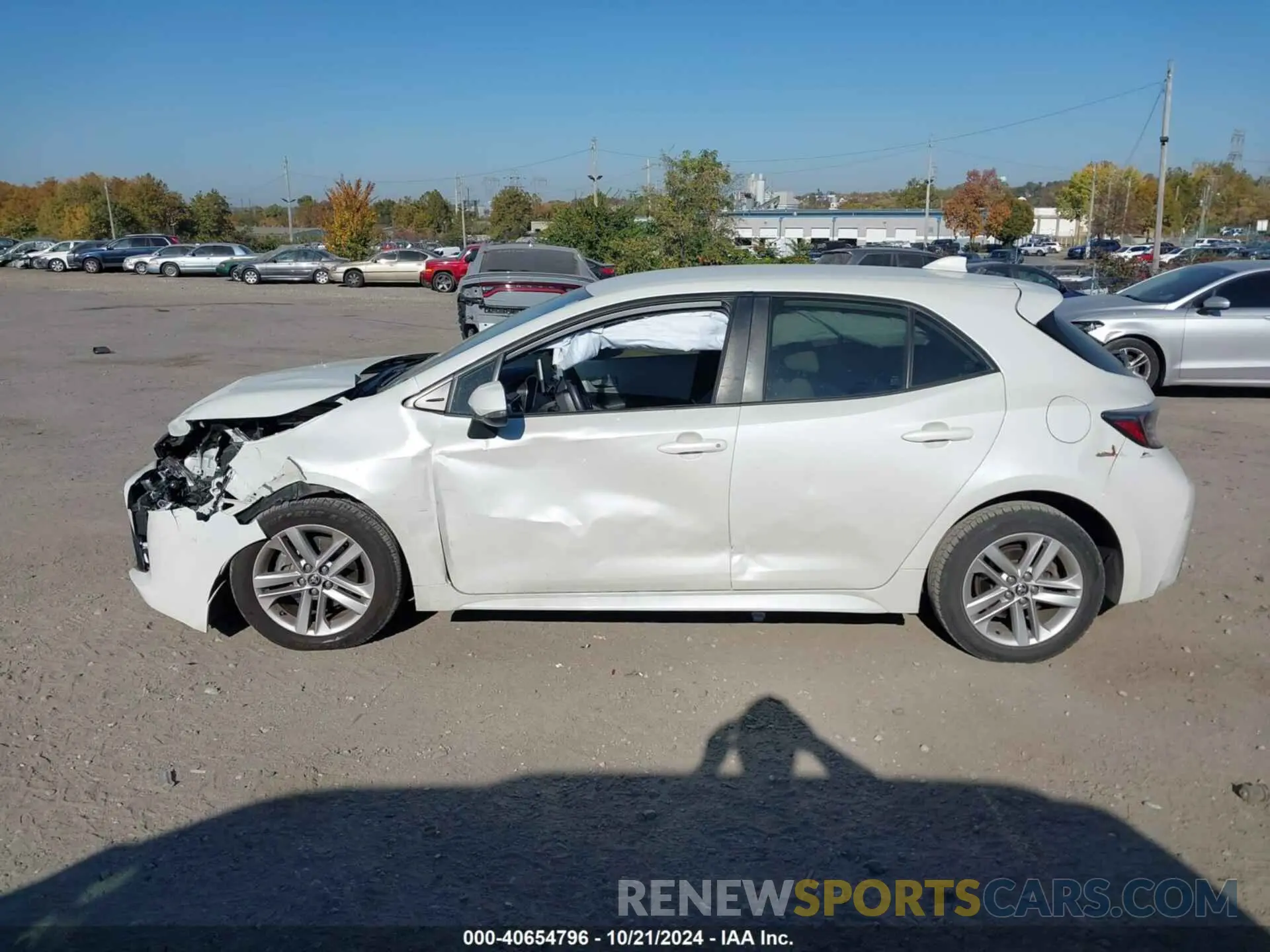 14 Photograph of a damaged car JTND4RBE7L3095593 TOYOTA COROLLA 2020