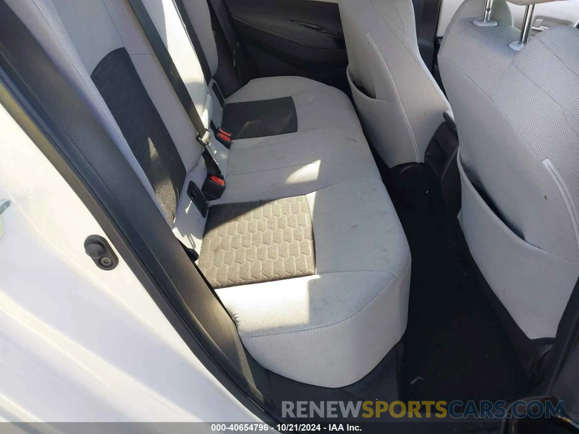 8 Photograph of a damaged car JTND4RBE7L3095593 TOYOTA COROLLA 2020
