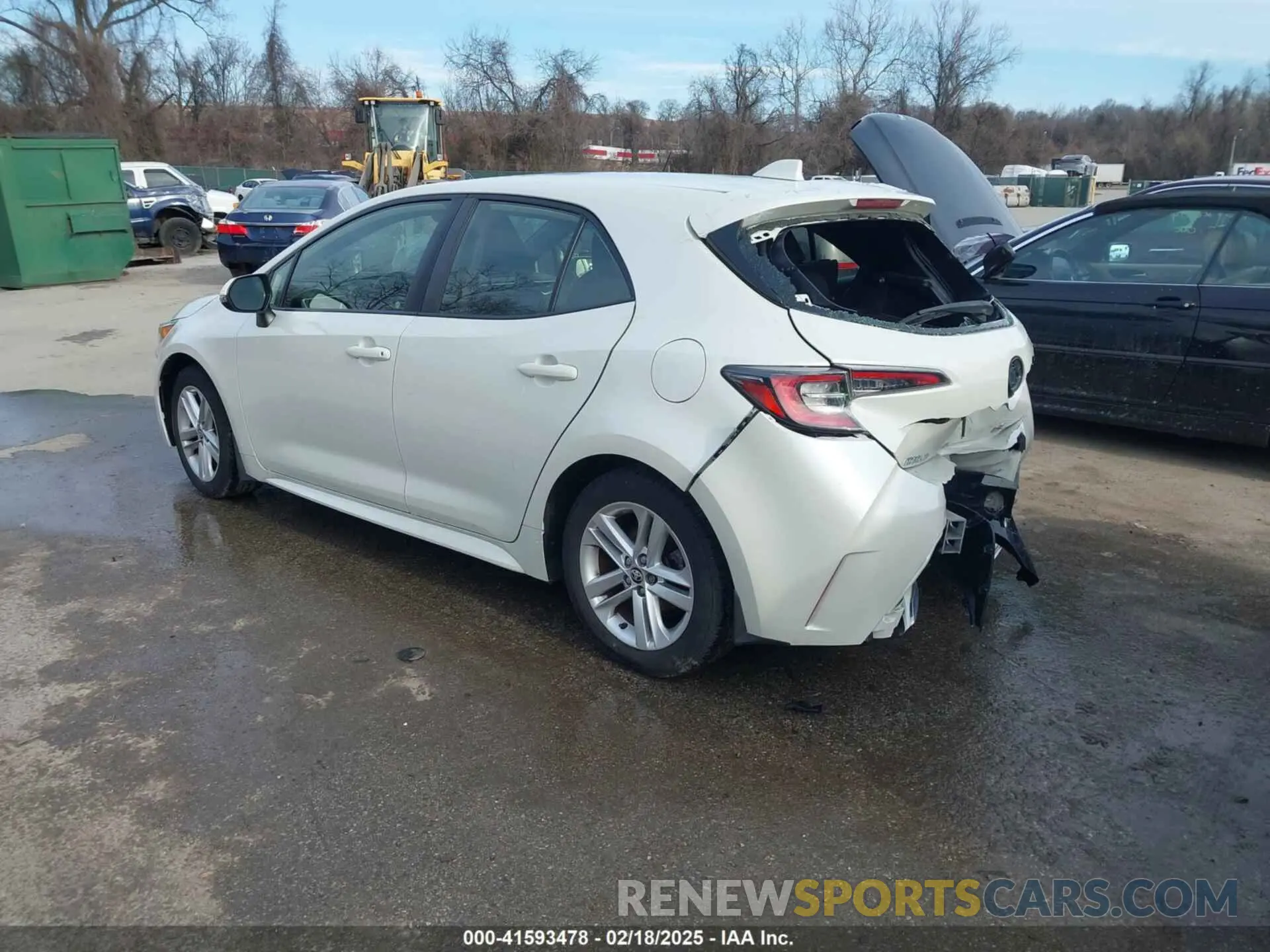 3 Photograph of a damaged car JTND4RBE8L3084067 TOYOTA COROLLA 2020