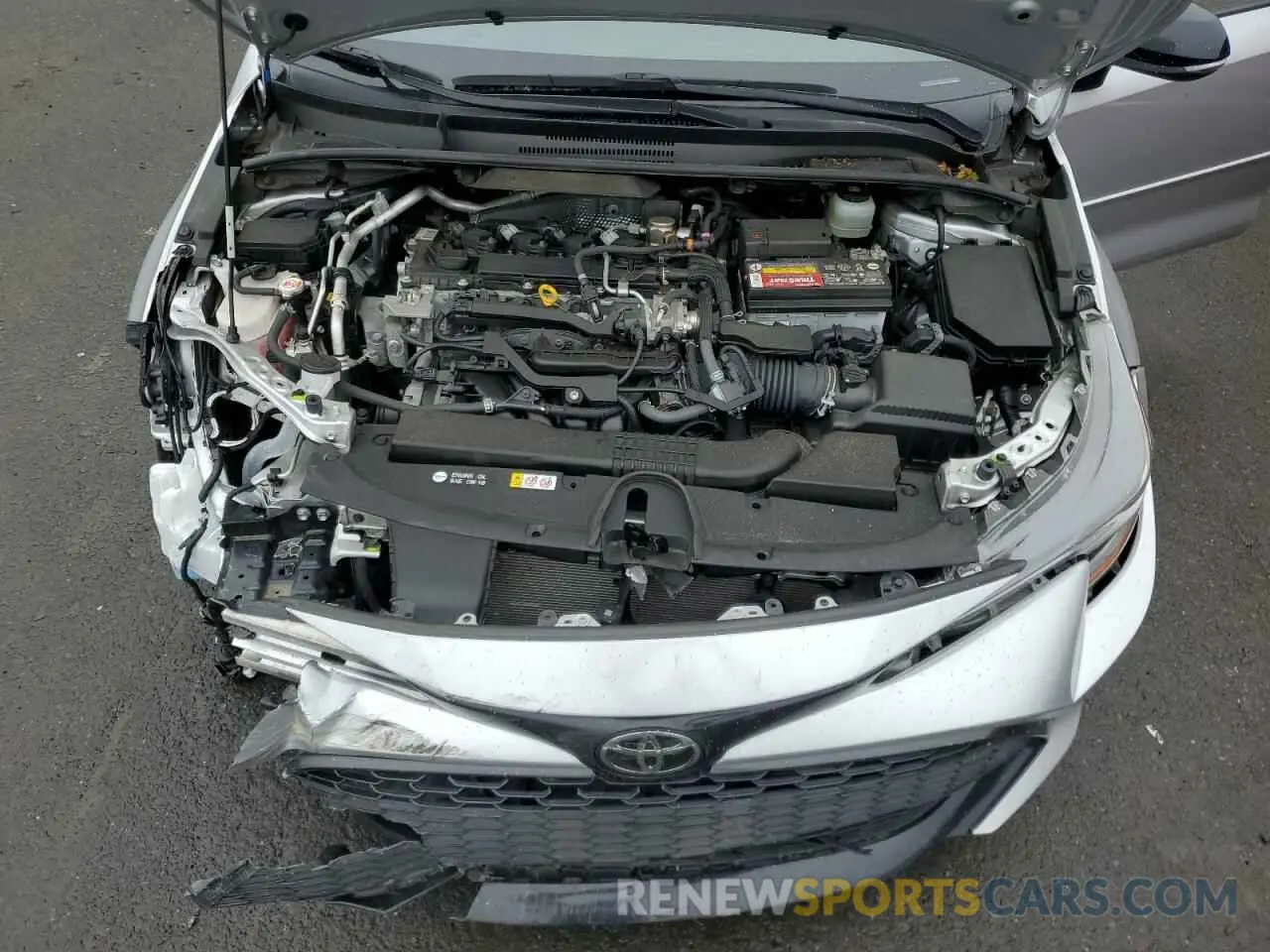 11 Photograph of a damaged car JTND4RBE8L3086868 TOYOTA COROLLA 2020