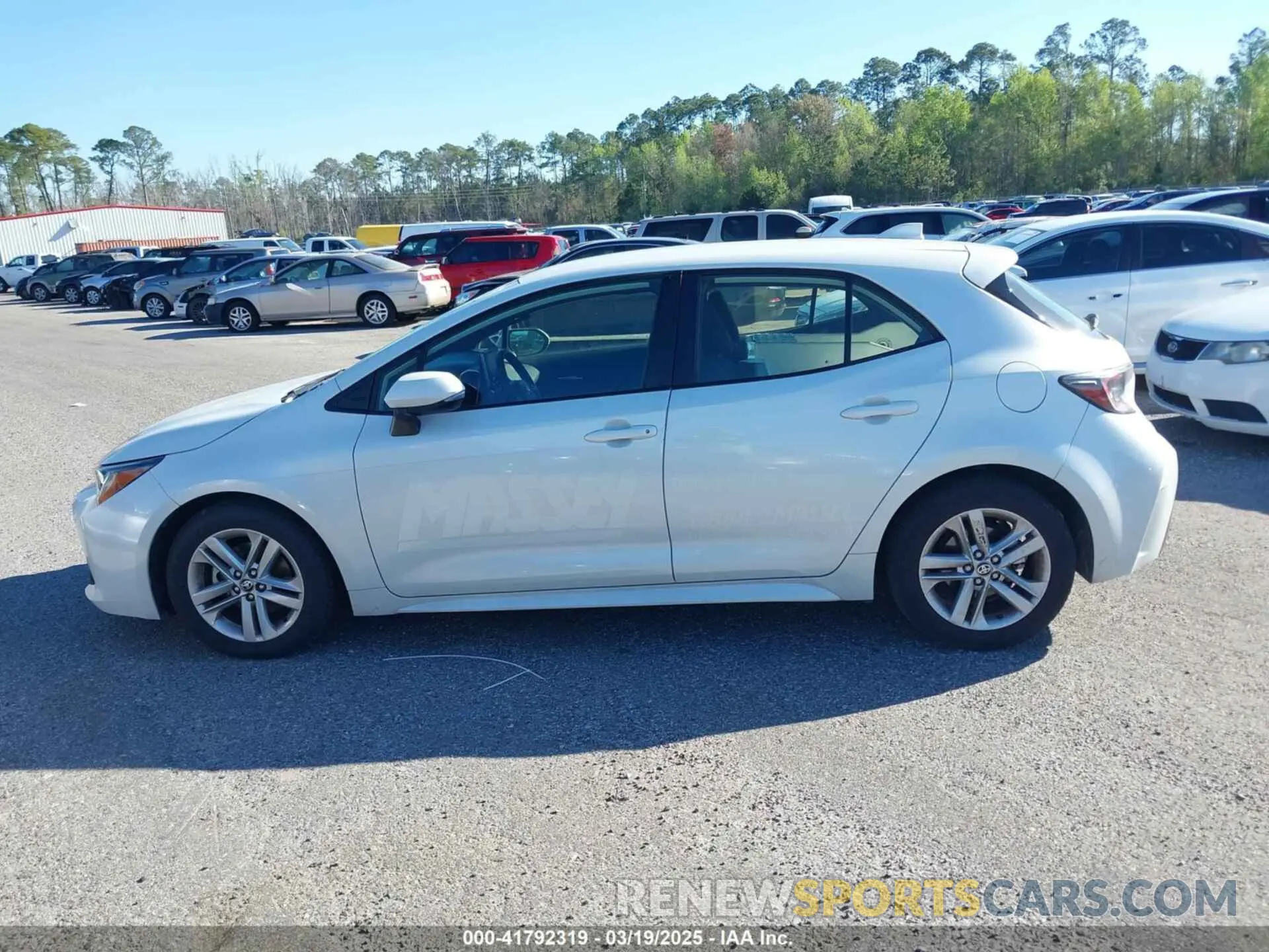 14 Photograph of a damaged car JTND4RBE8L3089351 TOYOTA COROLLA 2020