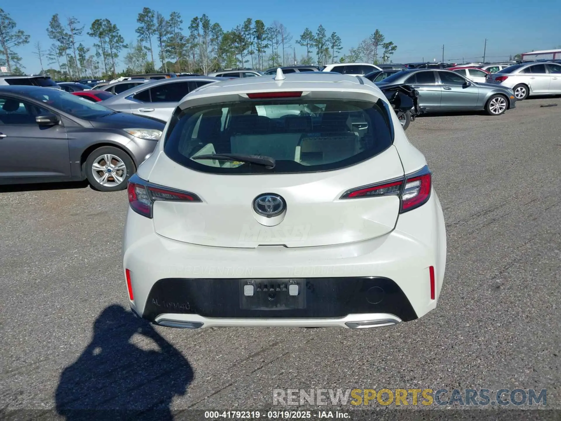 16 Photograph of a damaged car JTND4RBE8L3089351 TOYOTA COROLLA 2020