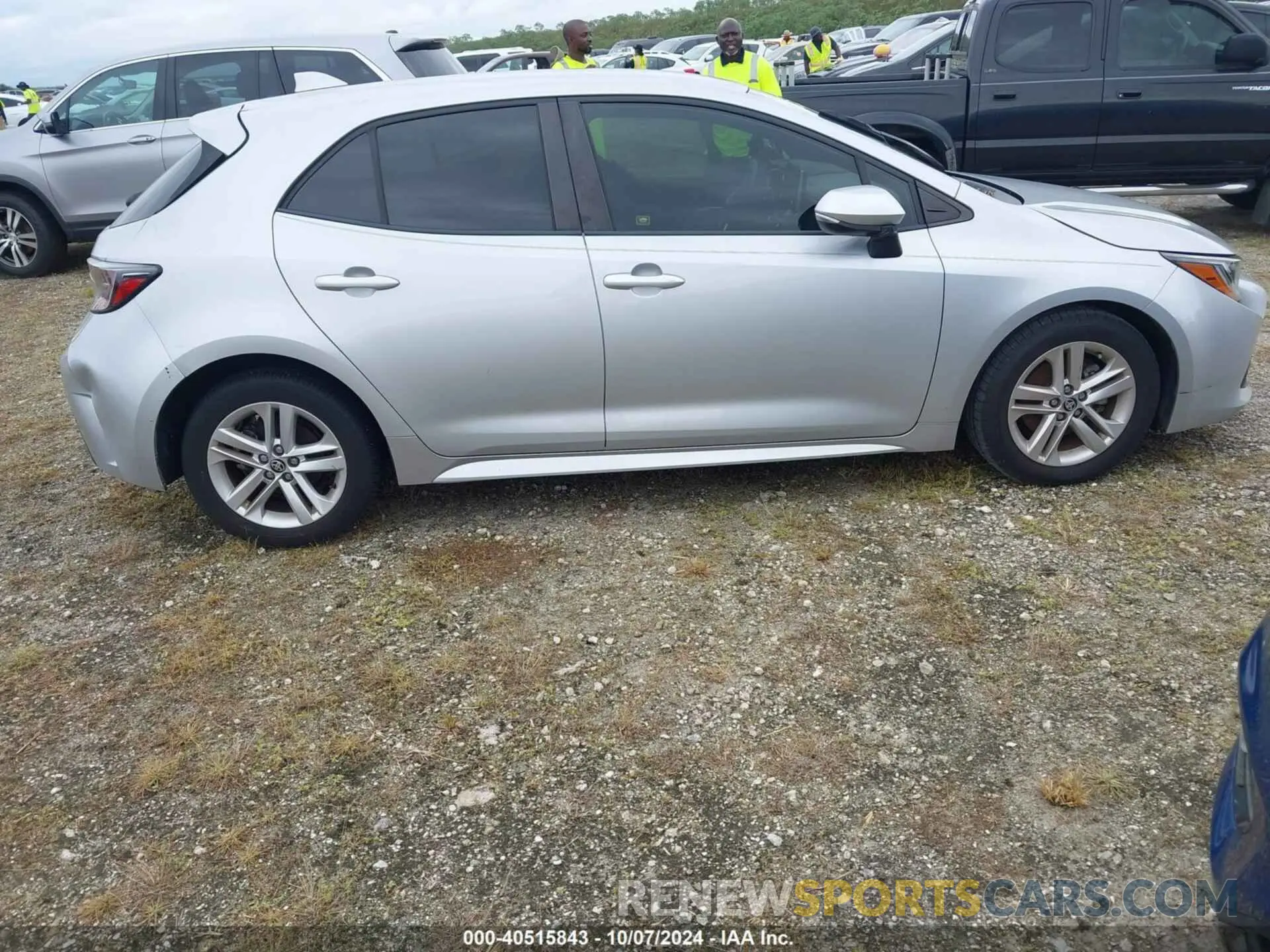 13 Photograph of a damaged car JTND4RBE8L3094792 TOYOTA COROLLA 2020