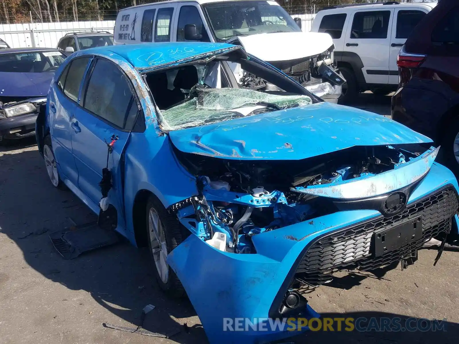 1 Photograph of a damaged car JTND4RBE9L3073983 TOYOTA COROLLA 2020