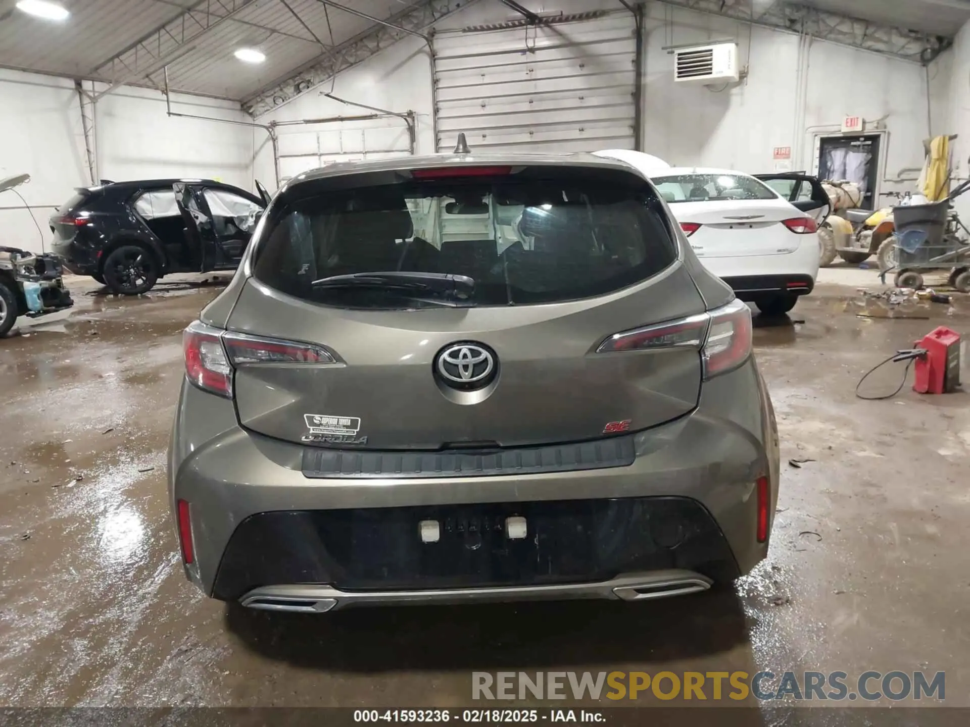 16 Photograph of a damaged car JTND4RBE9L3095272 TOYOTA COROLLA 2020