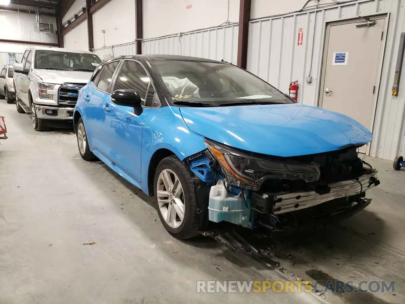 1 Photograph of a damaged car JTND4RBEXL3073698 TOYOTA COROLLA 2020