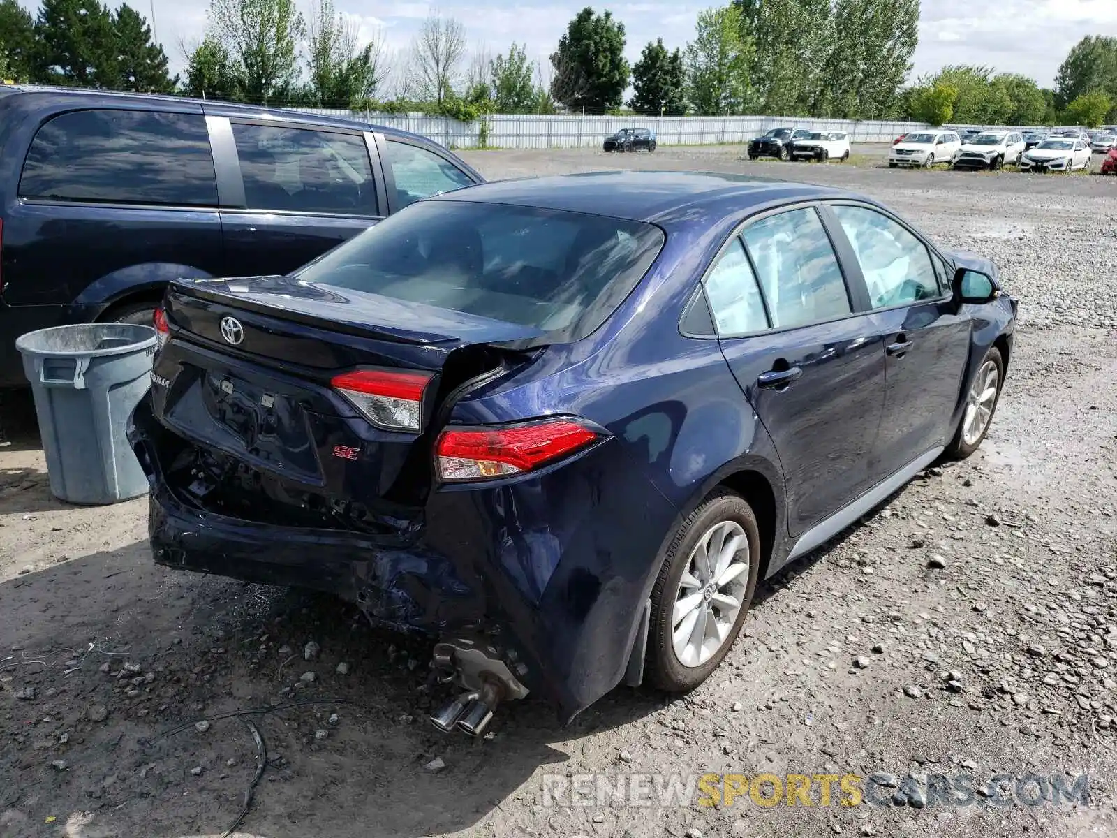 4 Photograph of a damaged car 5YFB4MBE6MP080140 TOYOTA COROLLA 2021