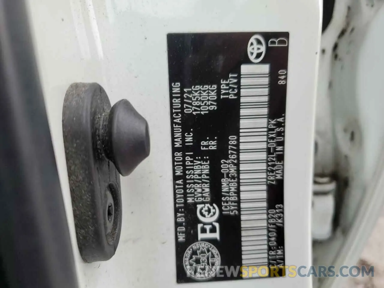 13 Photograph of a damaged car 5YFBPMBE3MP267780 TOYOTA COROLLA 2021