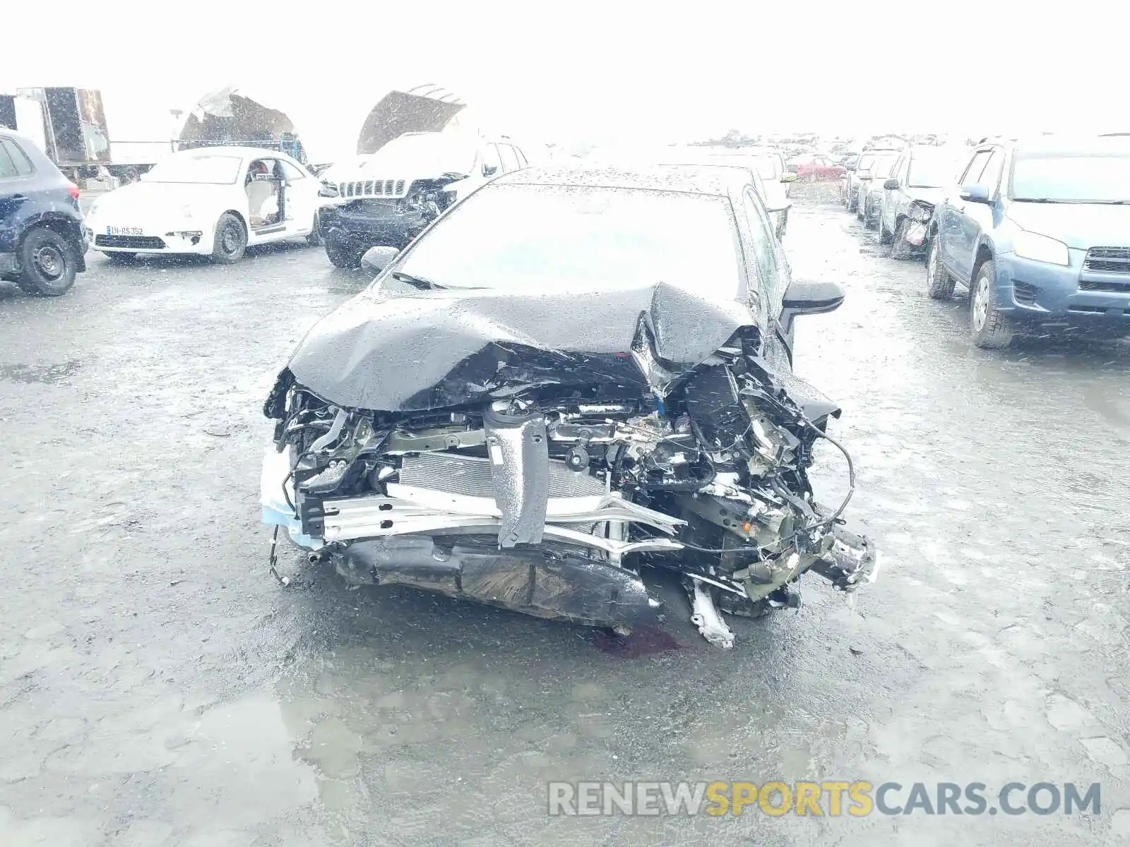 9 Photograph of a damaged car 5YFBPMBE6MP195196 TOYOTA COROLLA 2021