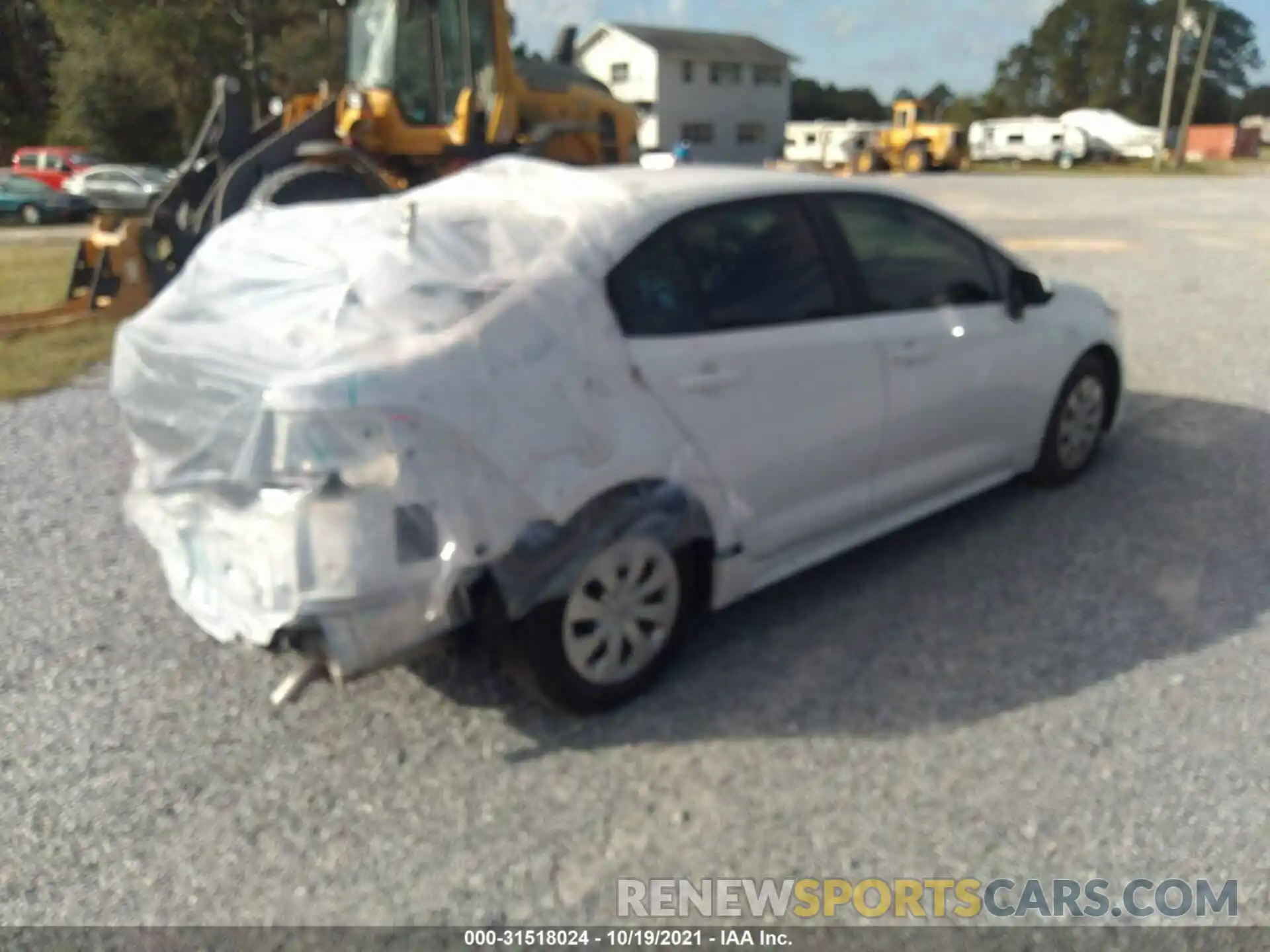 4 Photograph of a damaged car 5YFDPMAE1MP153576 TOYOTA COROLLA 2021