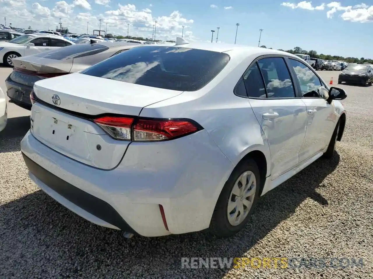 4 Photograph of a damaged car 5YFDPMAE1MP170331 TOYOTA COROLLA 2021