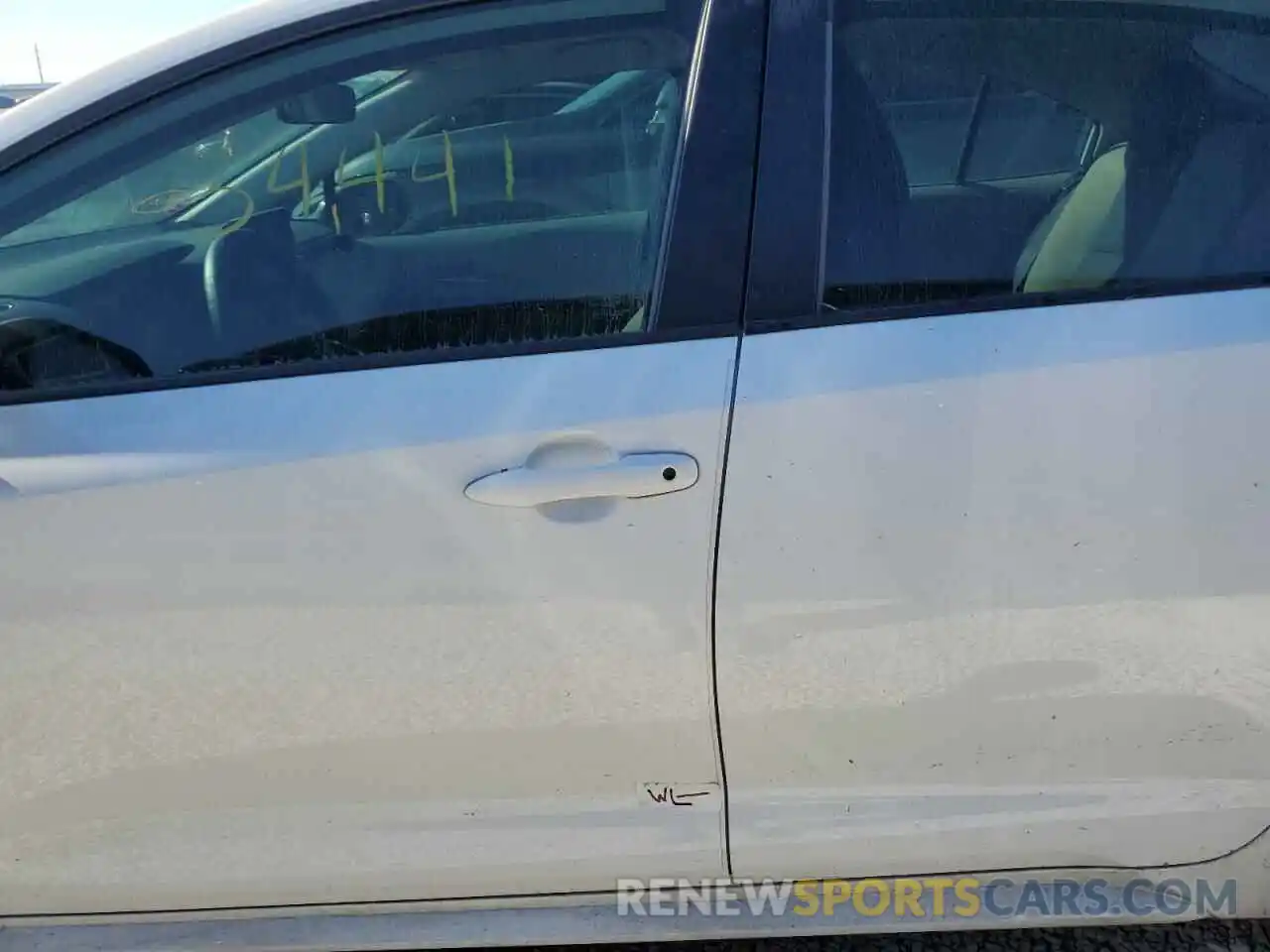 9 Photograph of a damaged car 5YFDPMAE1MP170331 TOYOTA COROLLA 2021