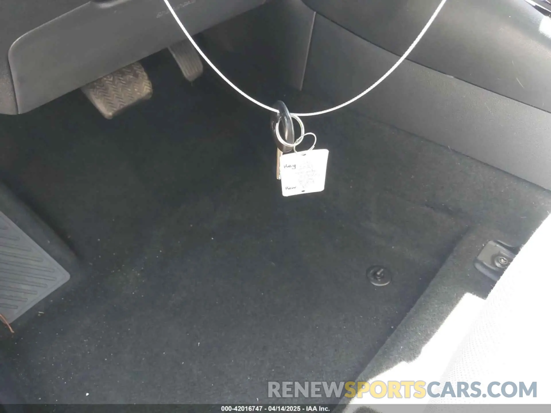 11 Photograph of a damaged car 5YFDPMAE4MP168184 TOYOTA COROLLA 2021