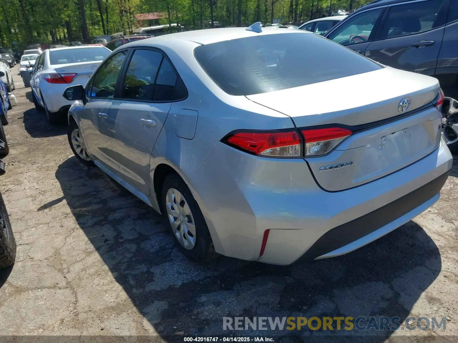 3 Photograph of a damaged car 5YFDPMAE4MP168184 TOYOTA COROLLA 2021