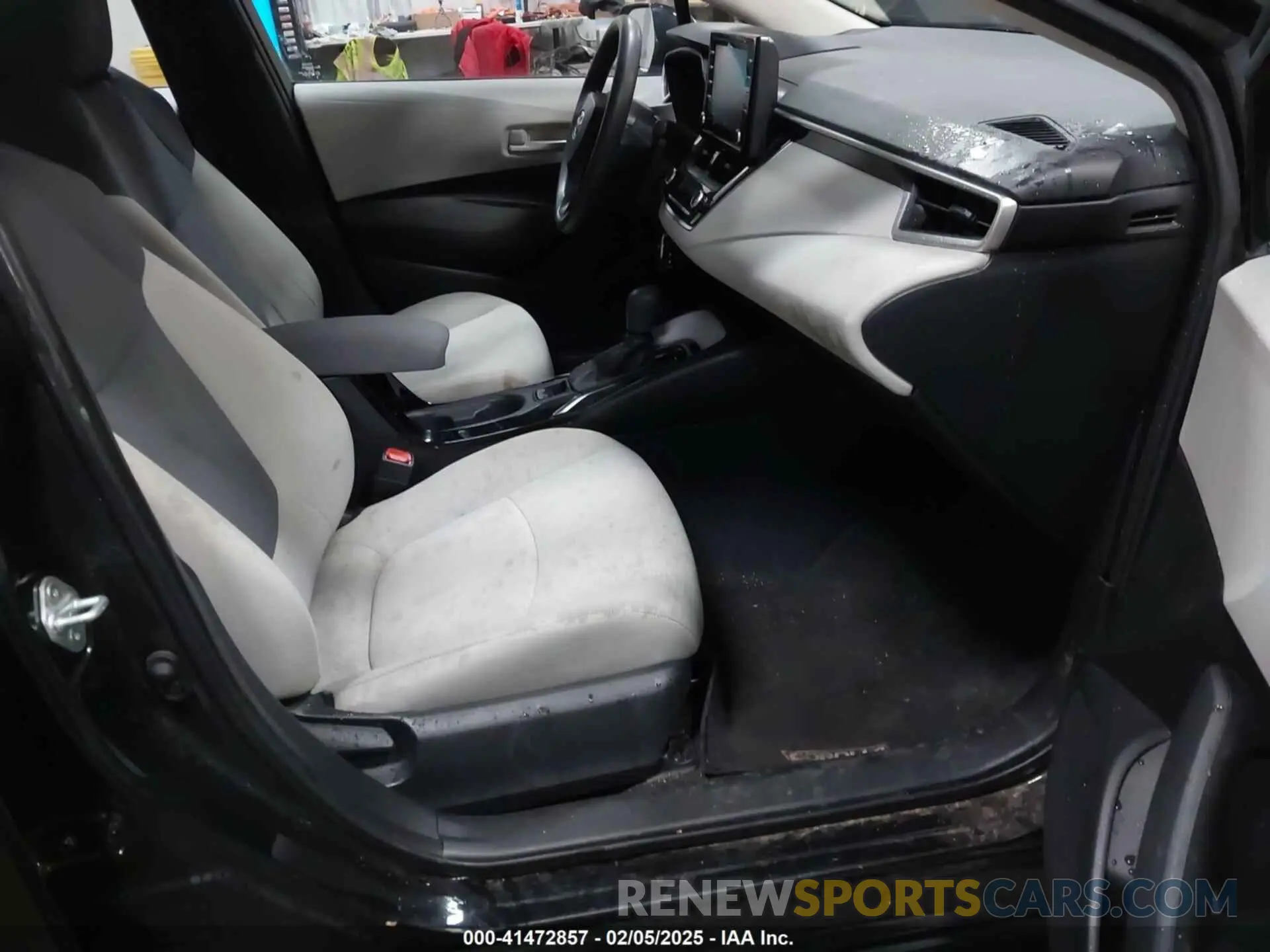 5 Photograph of a damaged car 5YFDPMAE5MP208692 TOYOTA COROLLA 2021