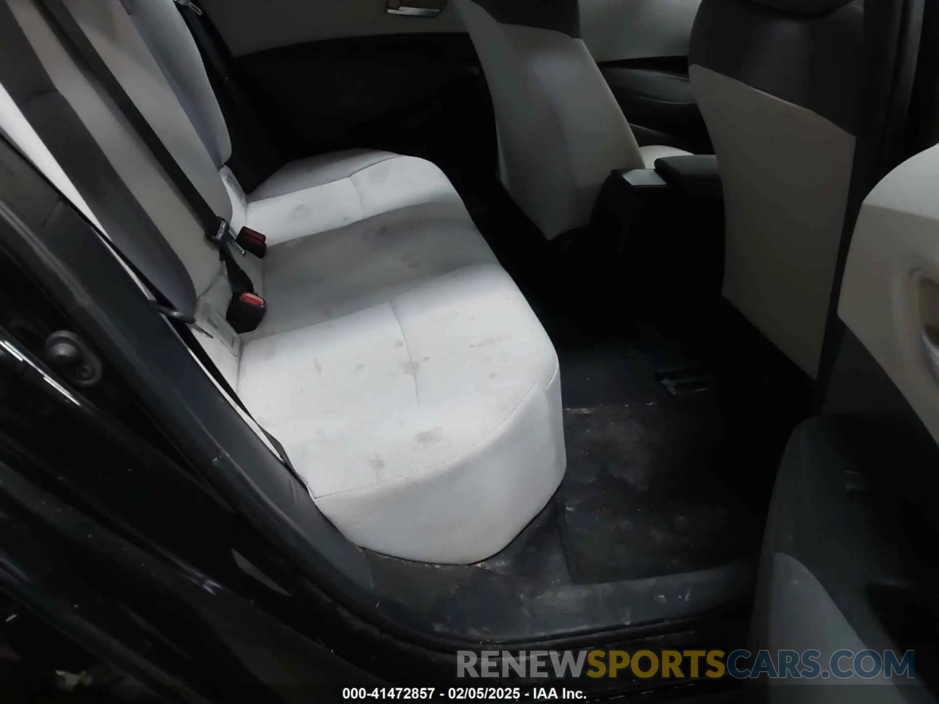 8 Photograph of a damaged car 5YFDPMAE5MP208692 TOYOTA COROLLA 2021