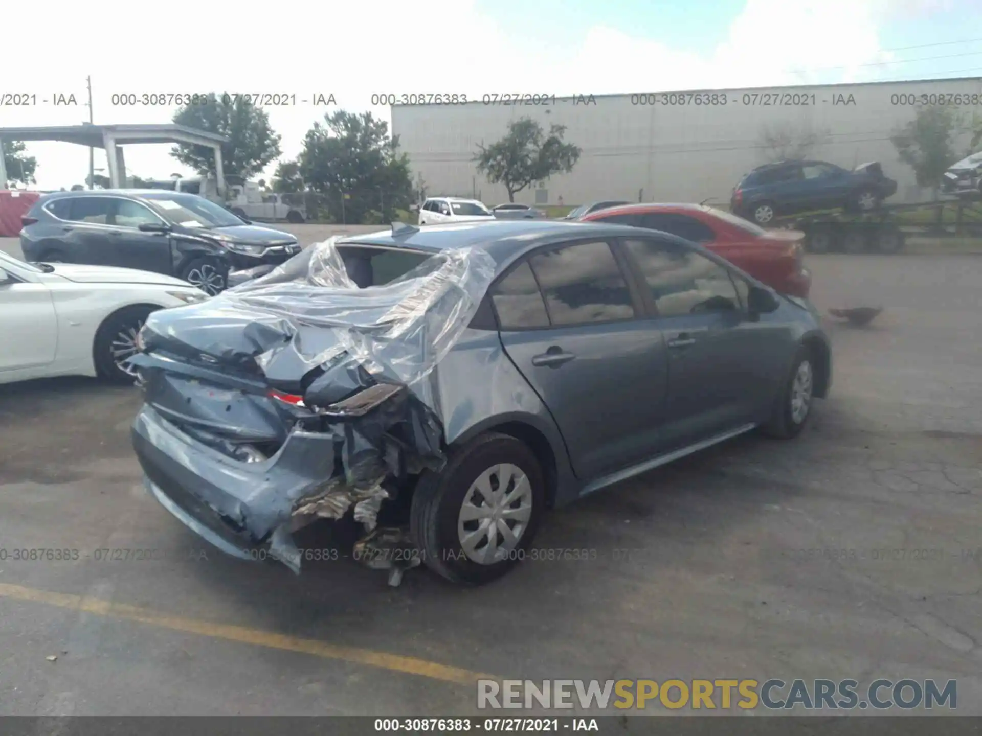 4 Photograph of a damaged car 5YFDPMAE6MP194723 TOYOTA COROLLA 2021