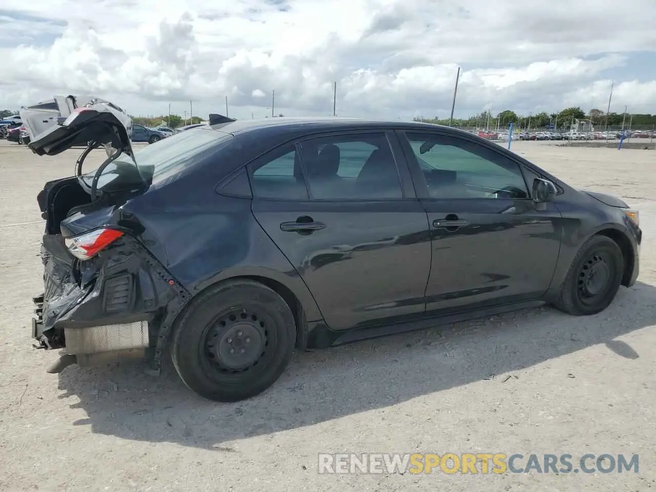 3 Photograph of a damaged car 5YFDPMAE8MP173002 TOYOTA COROLLA 2021