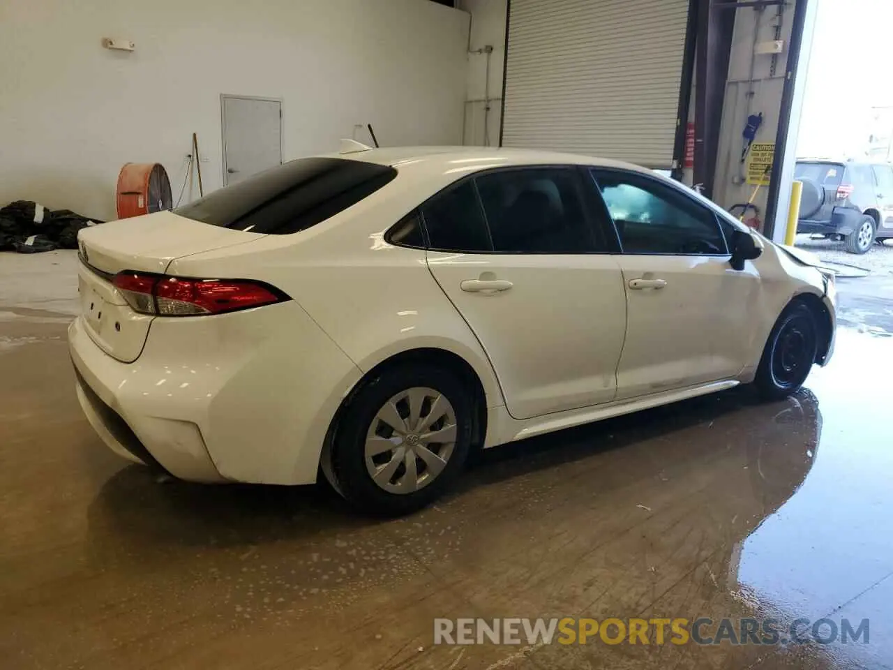 3 Photograph of a damaged car 5YFDPMAE8MP201459 TOYOTA COROLLA 2021