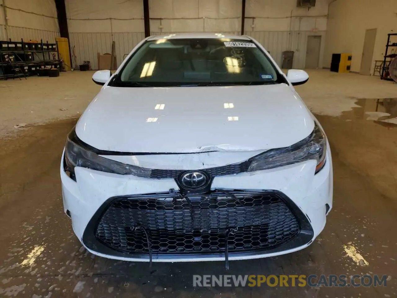 5 Photograph of a damaged car 5YFDPMAE8MP201459 TOYOTA COROLLA 2021