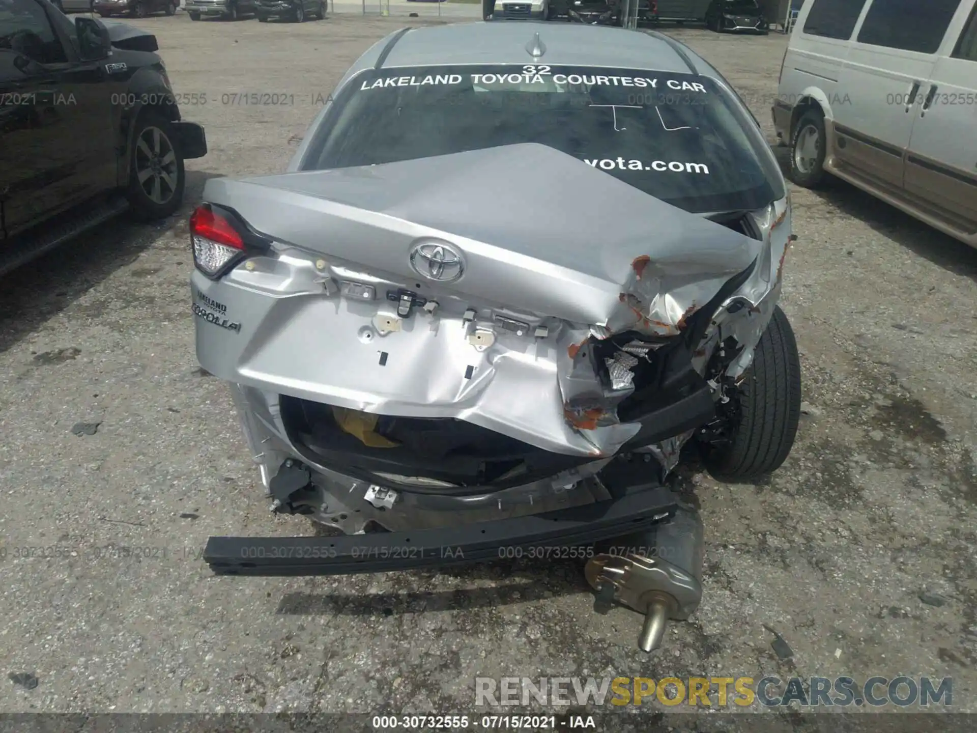 6 Photograph of a damaged car 5YFEPMAE0MP162564 TOYOTA COROLLA 2021