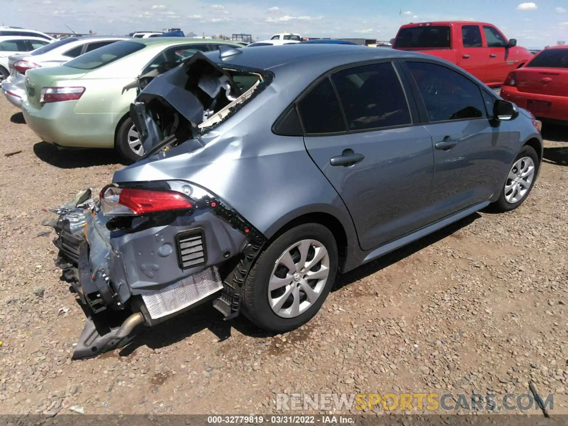 4 Photograph of a damaged car 5YFEPMAE0MP164461 TOYOTA COROLLA 2021