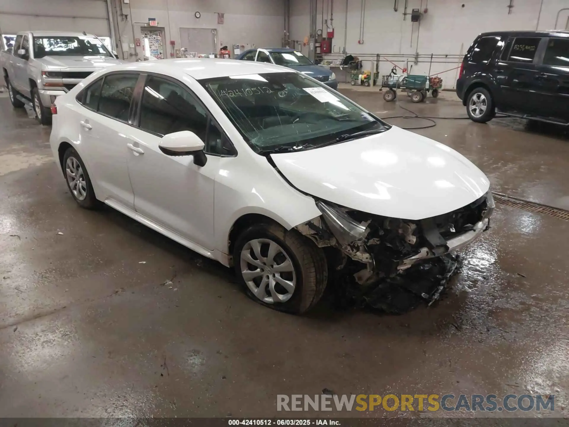 1 Photograph of a damaged car 5YFEPMAE0MP165268 TOYOTA COROLLA 2021