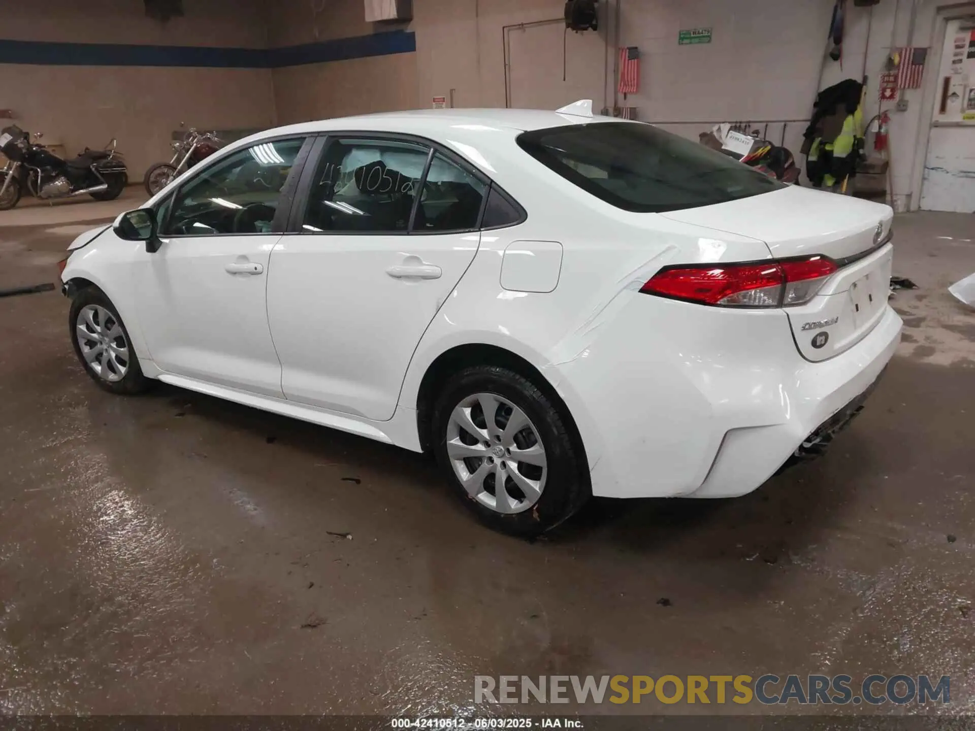 3 Photograph of a damaged car 5YFEPMAE0MP165268 TOYOTA COROLLA 2021