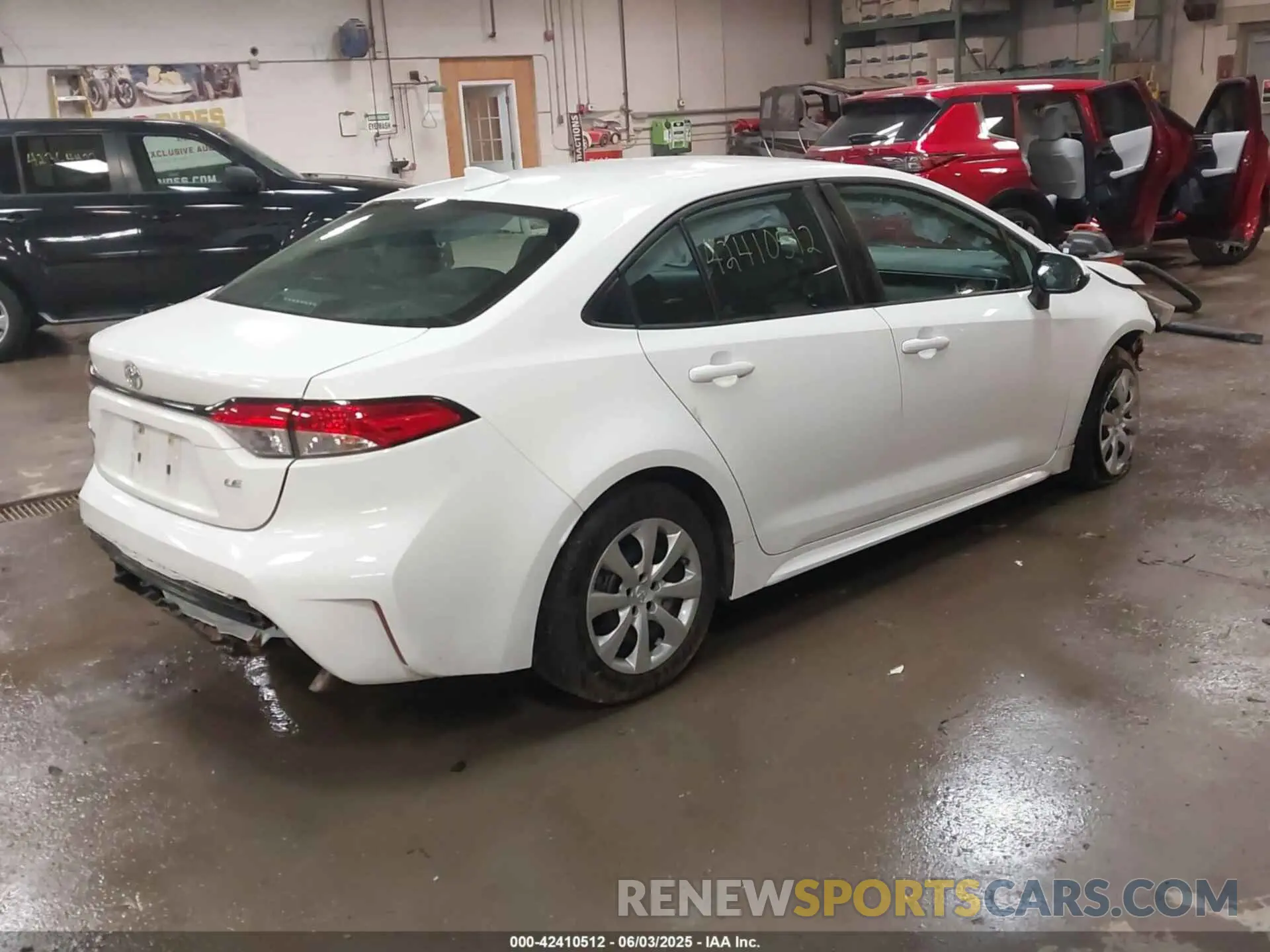 4 Photograph of a damaged car 5YFEPMAE0MP165268 TOYOTA COROLLA 2021
