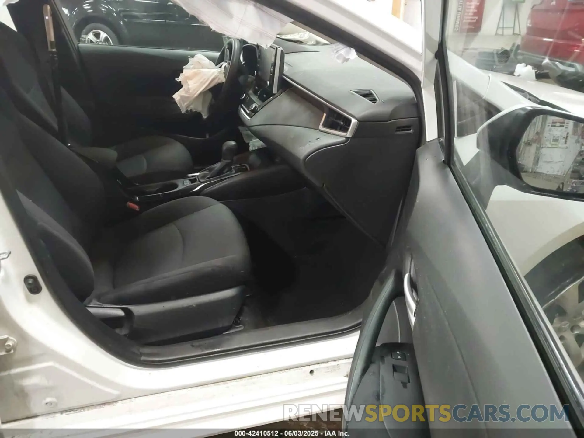 5 Photograph of a damaged car 5YFEPMAE0MP165268 TOYOTA COROLLA 2021