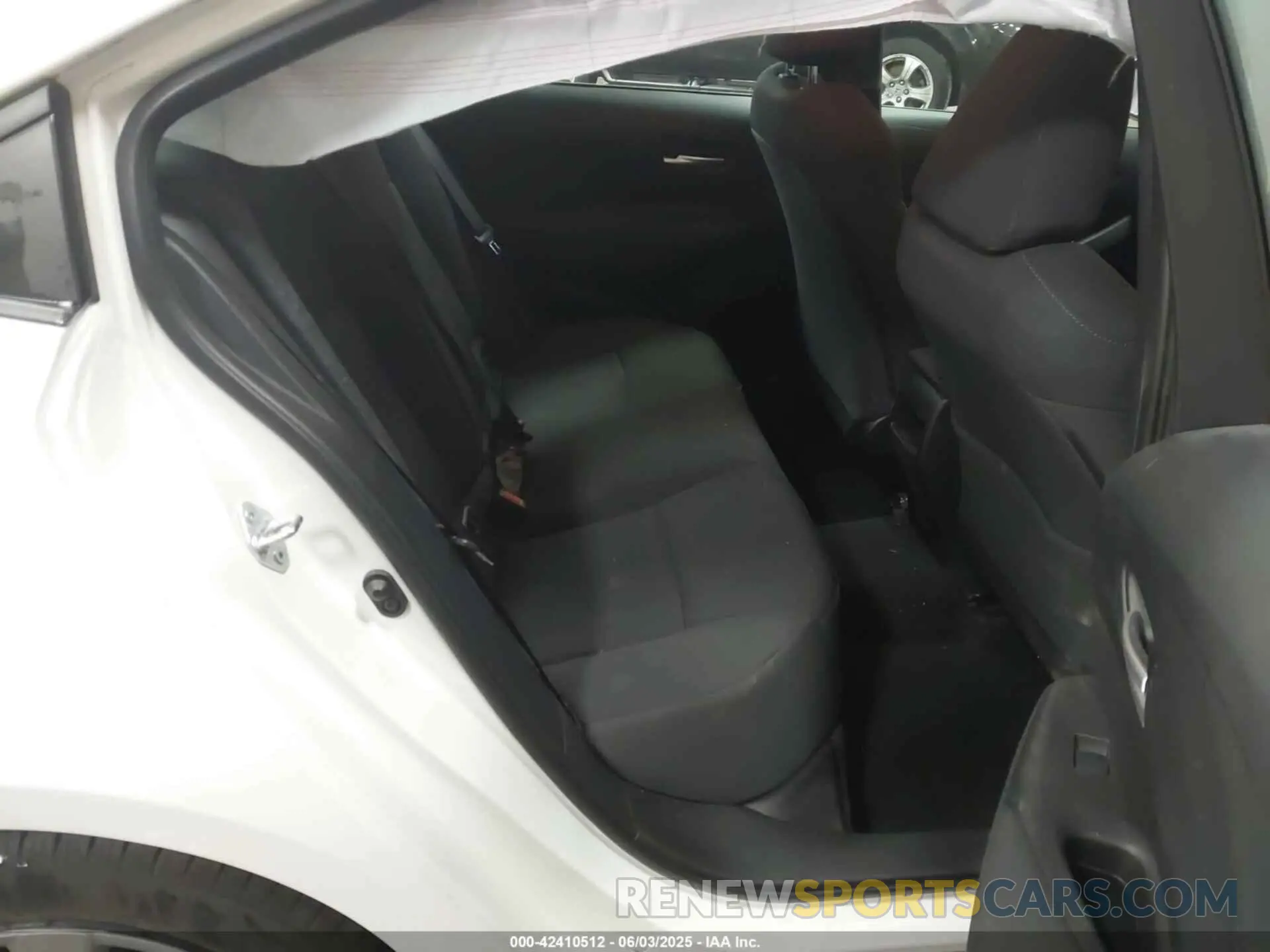 8 Photograph of a damaged car 5YFEPMAE0MP165268 TOYOTA COROLLA 2021