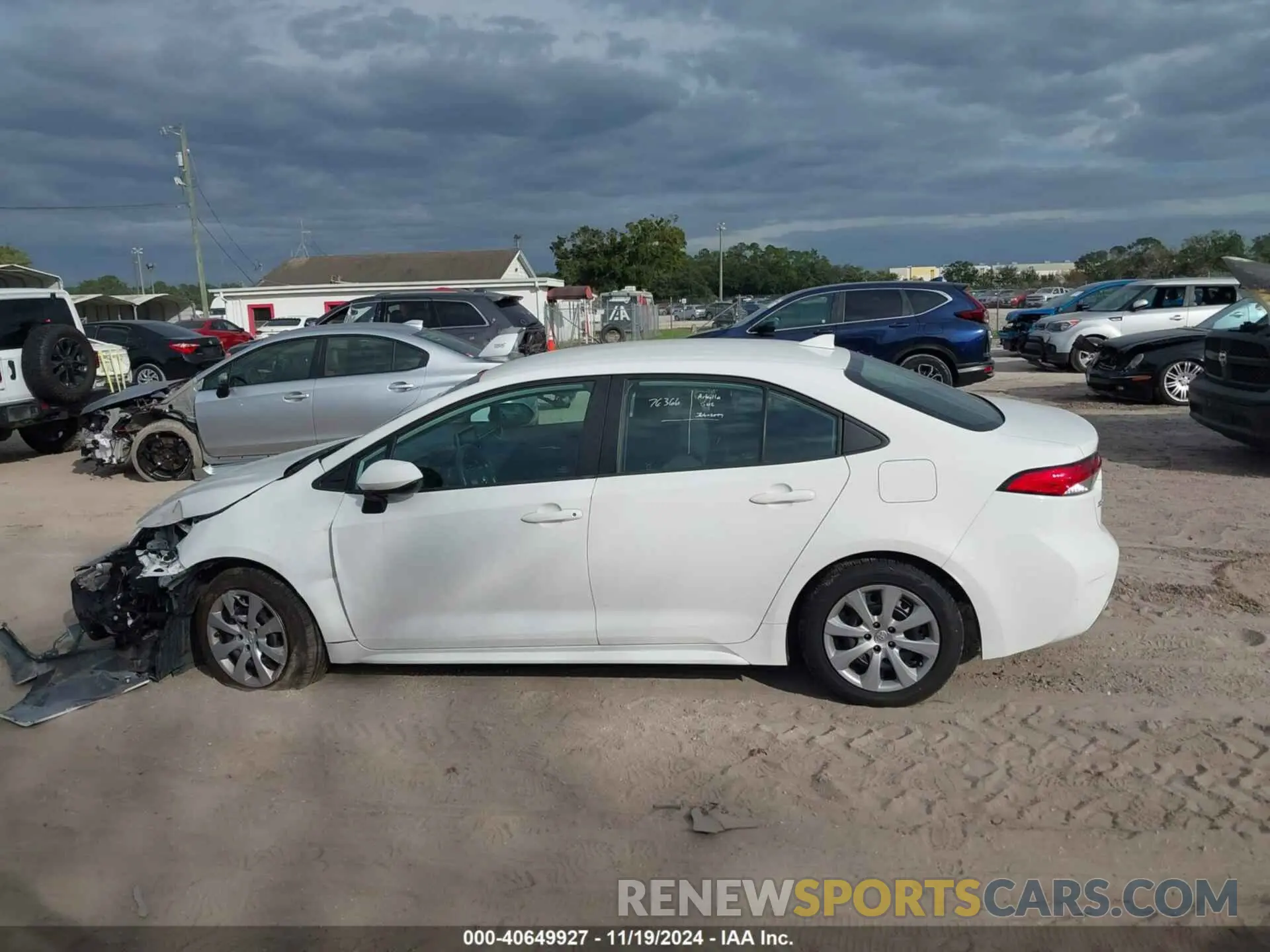 14 Photograph of a damaged car 5YFEPMAE0MP181762 TOYOTA COROLLA 2021