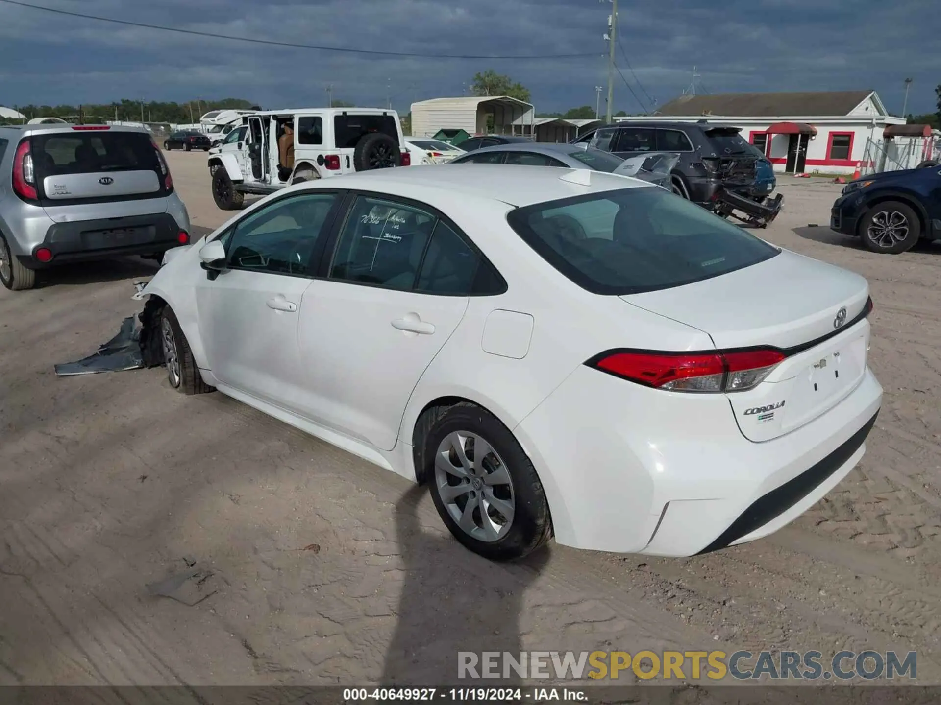 3 Photograph of a damaged car 5YFEPMAE0MP181762 TOYOTA COROLLA 2021