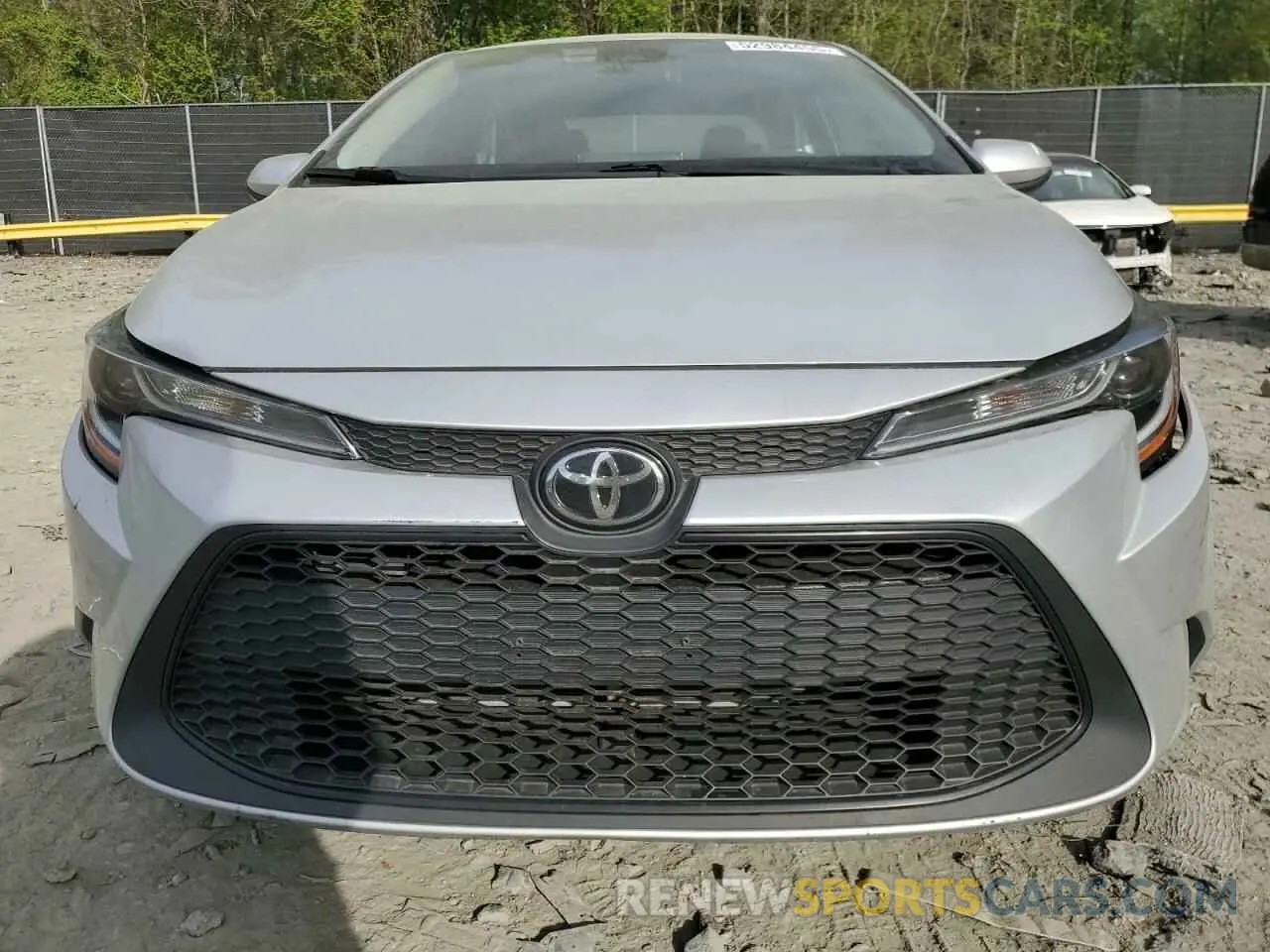 5 Photograph of a damaged car 5YFEPMAE0MP185438 TOYOTA COROLLA 2021