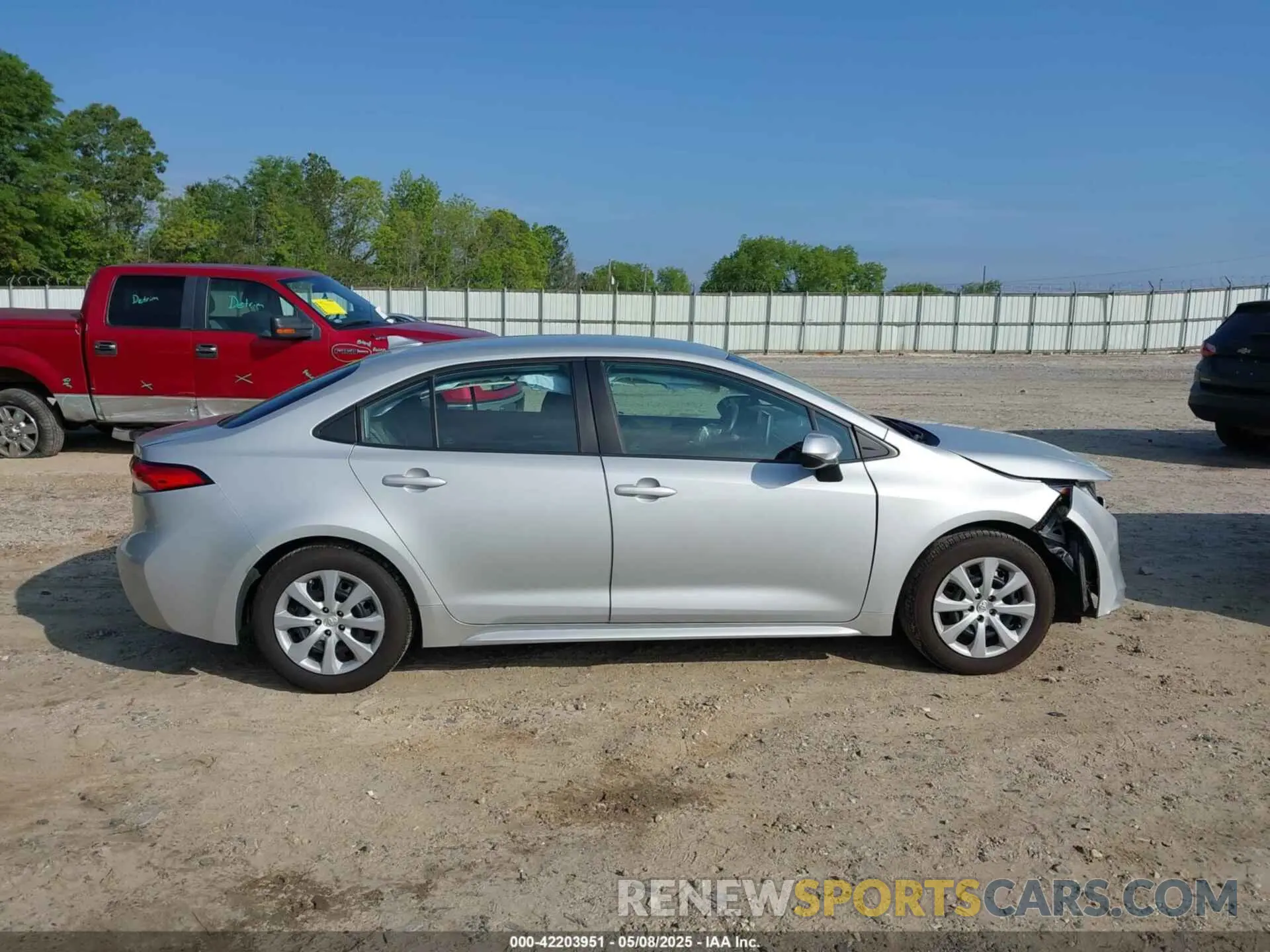 13 Photograph of a damaged car 5YFEPMAE0MP190199 TOYOTA COROLLA 2021