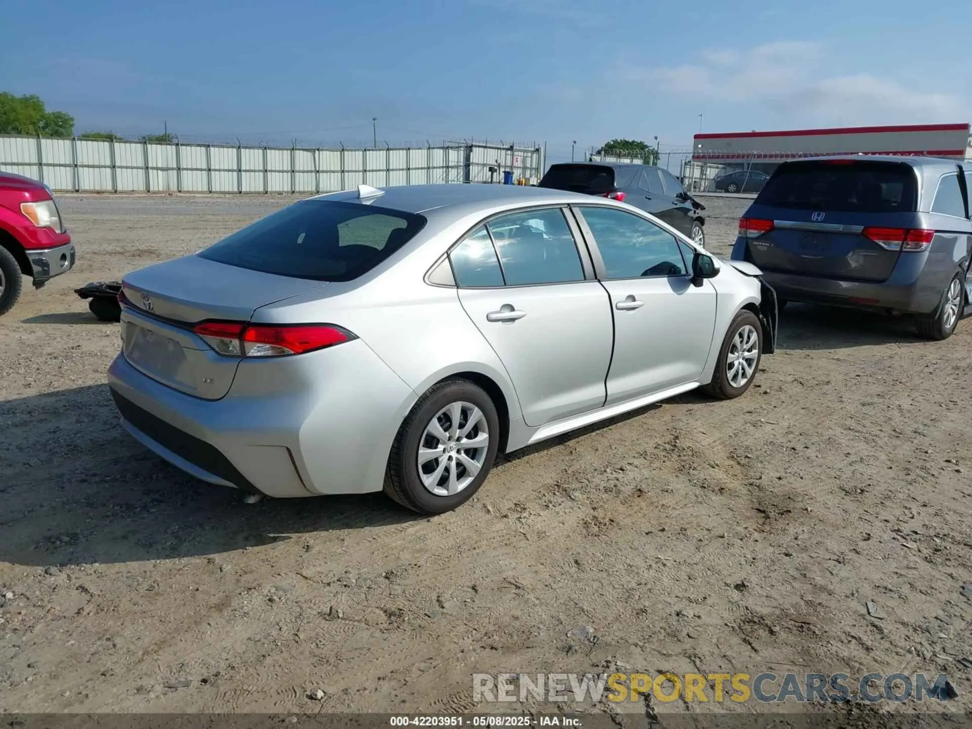 4 Photograph of a damaged car 5YFEPMAE0MP190199 TOYOTA COROLLA 2021