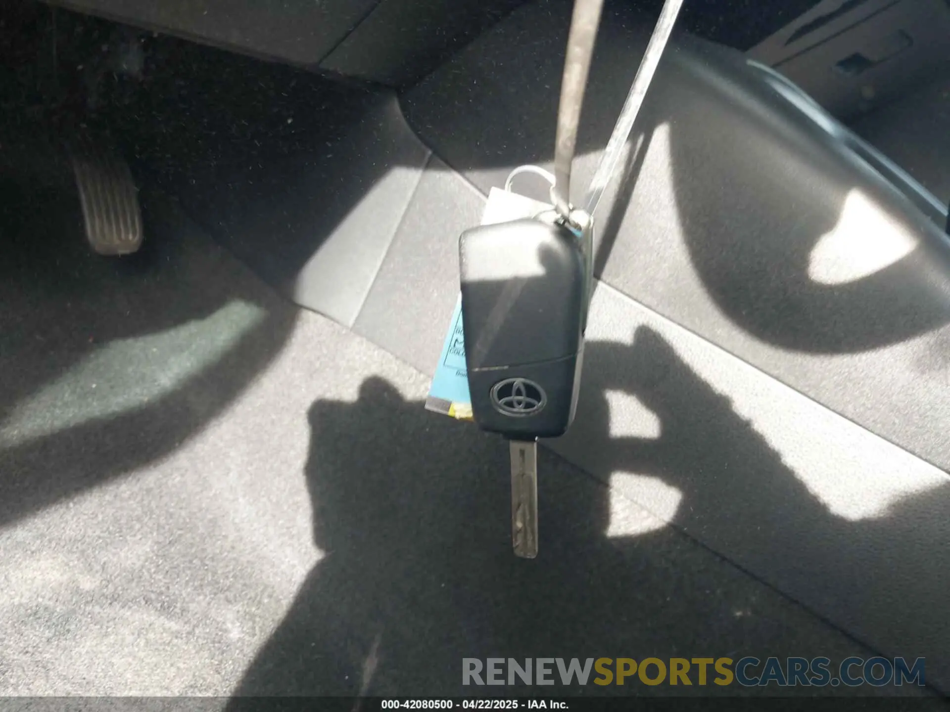 11 Photograph of a damaged car 5YFEPMAE0MP202514 TOYOTA COROLLA 2021